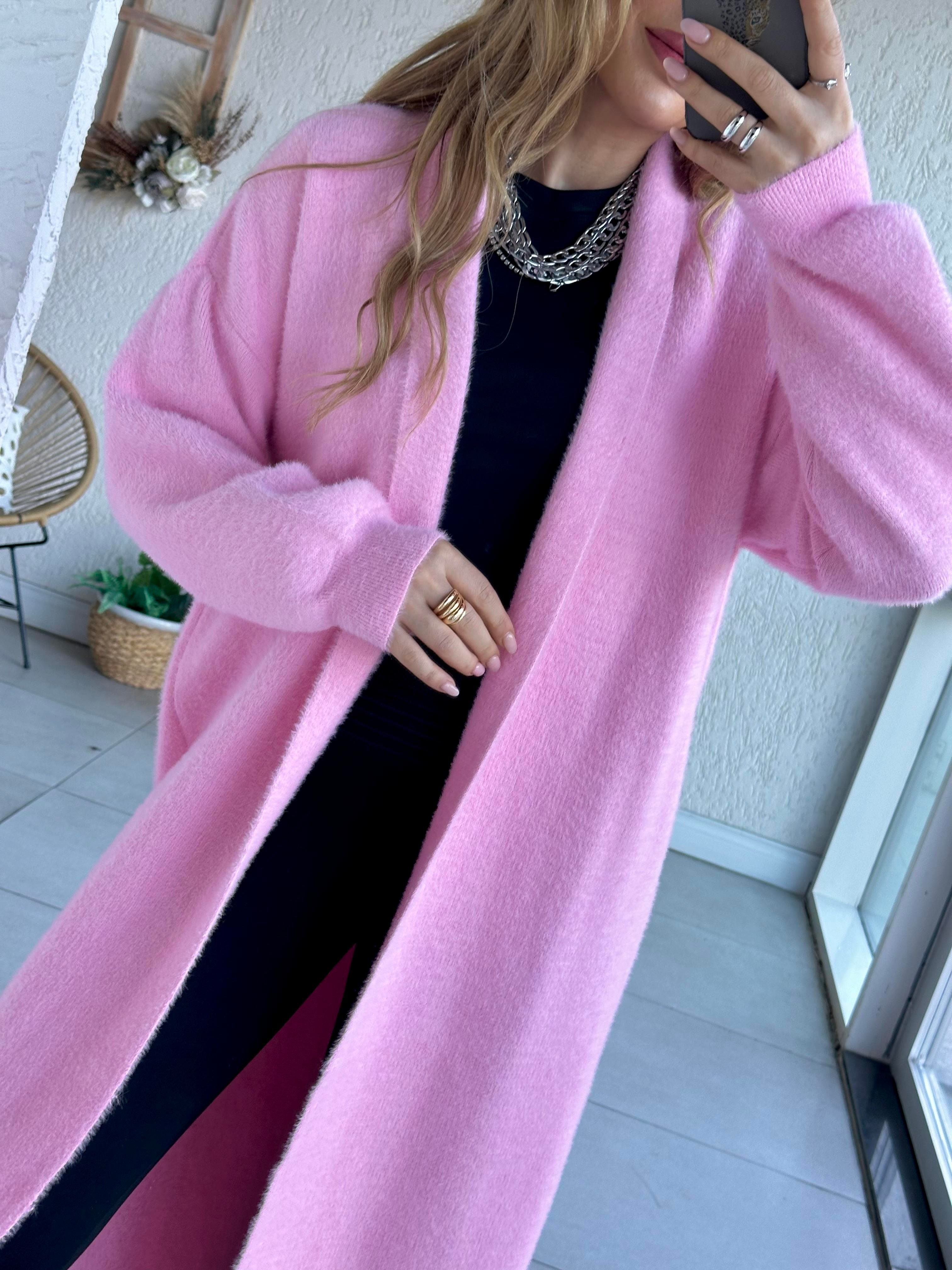 Pembe Dokulu Uzun Hırka