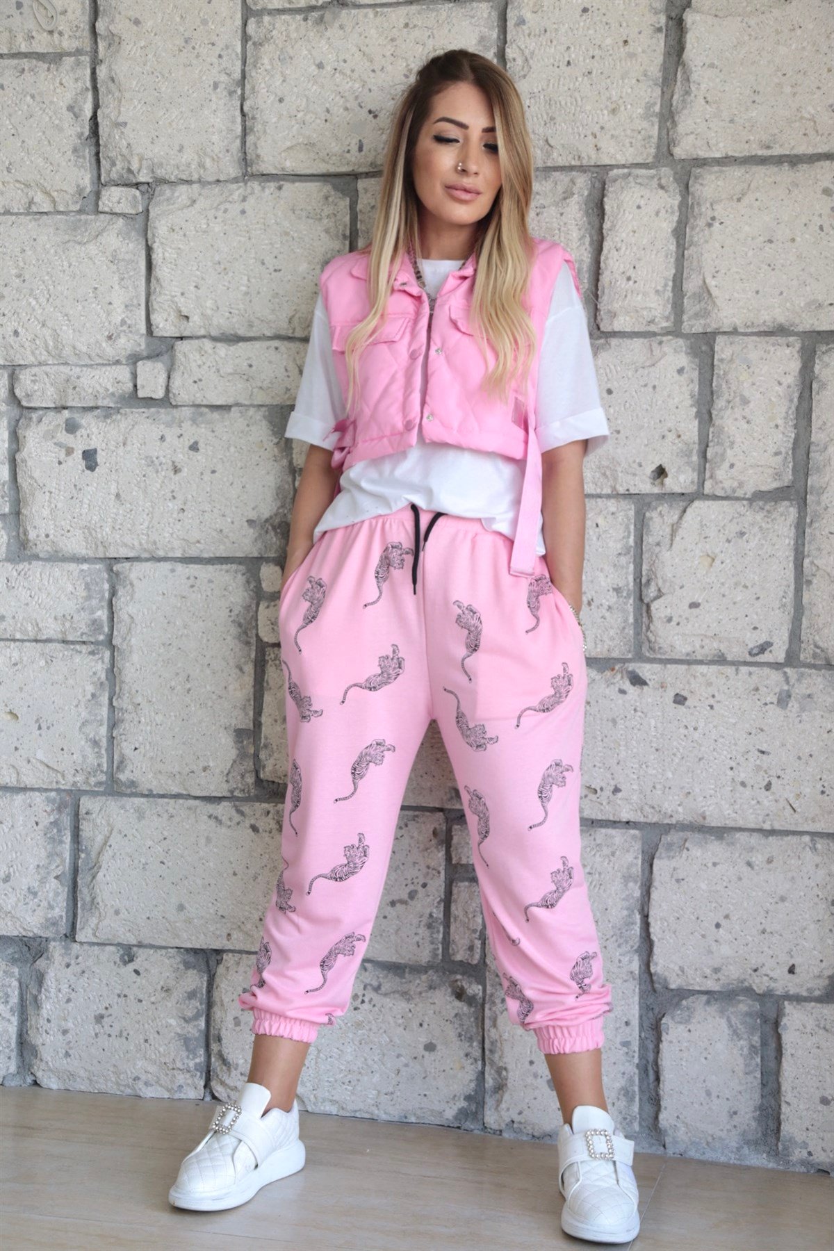 Pembe Kaplan Desen Eşofman