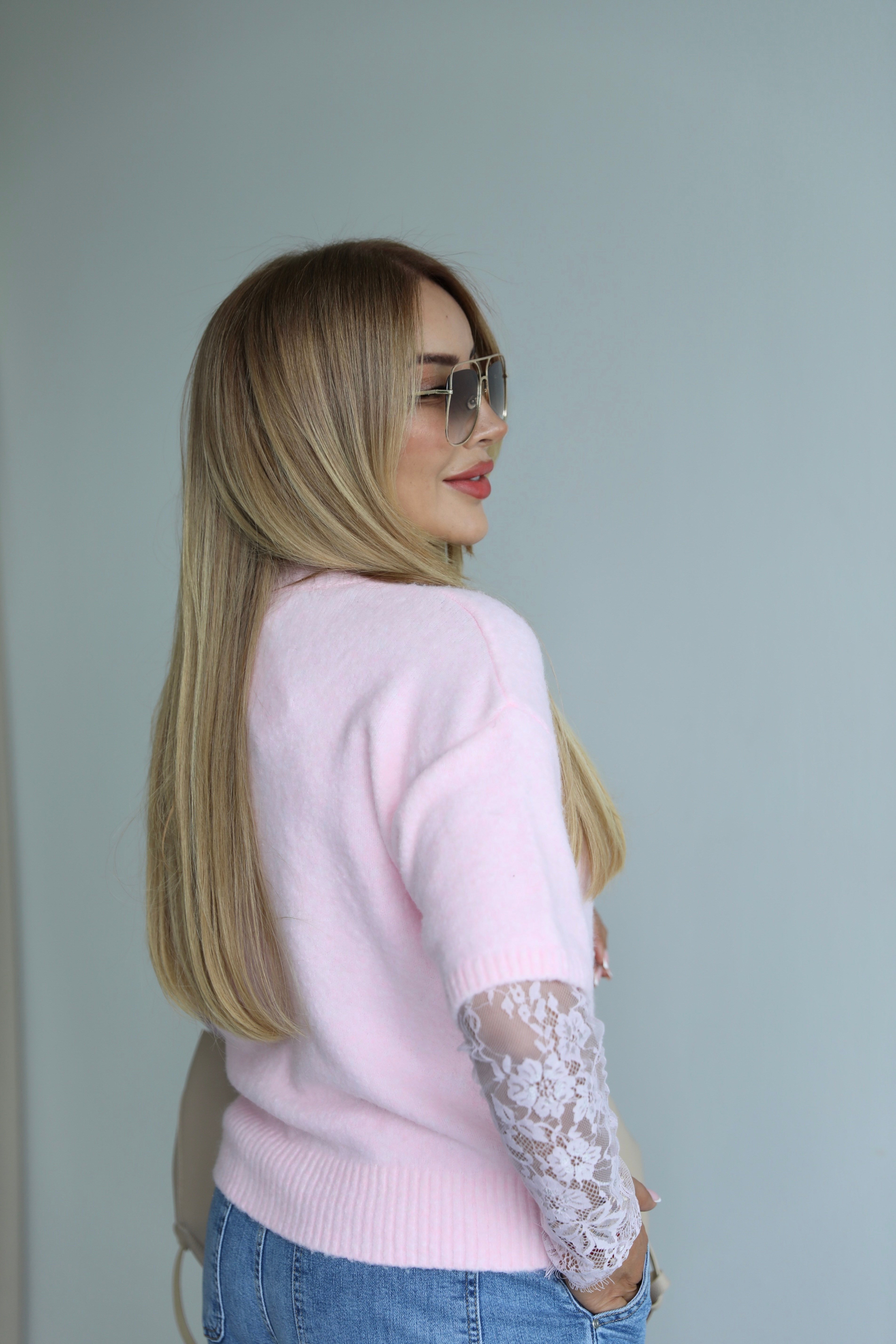 Pembe Kolları Dantel Triko Bluz