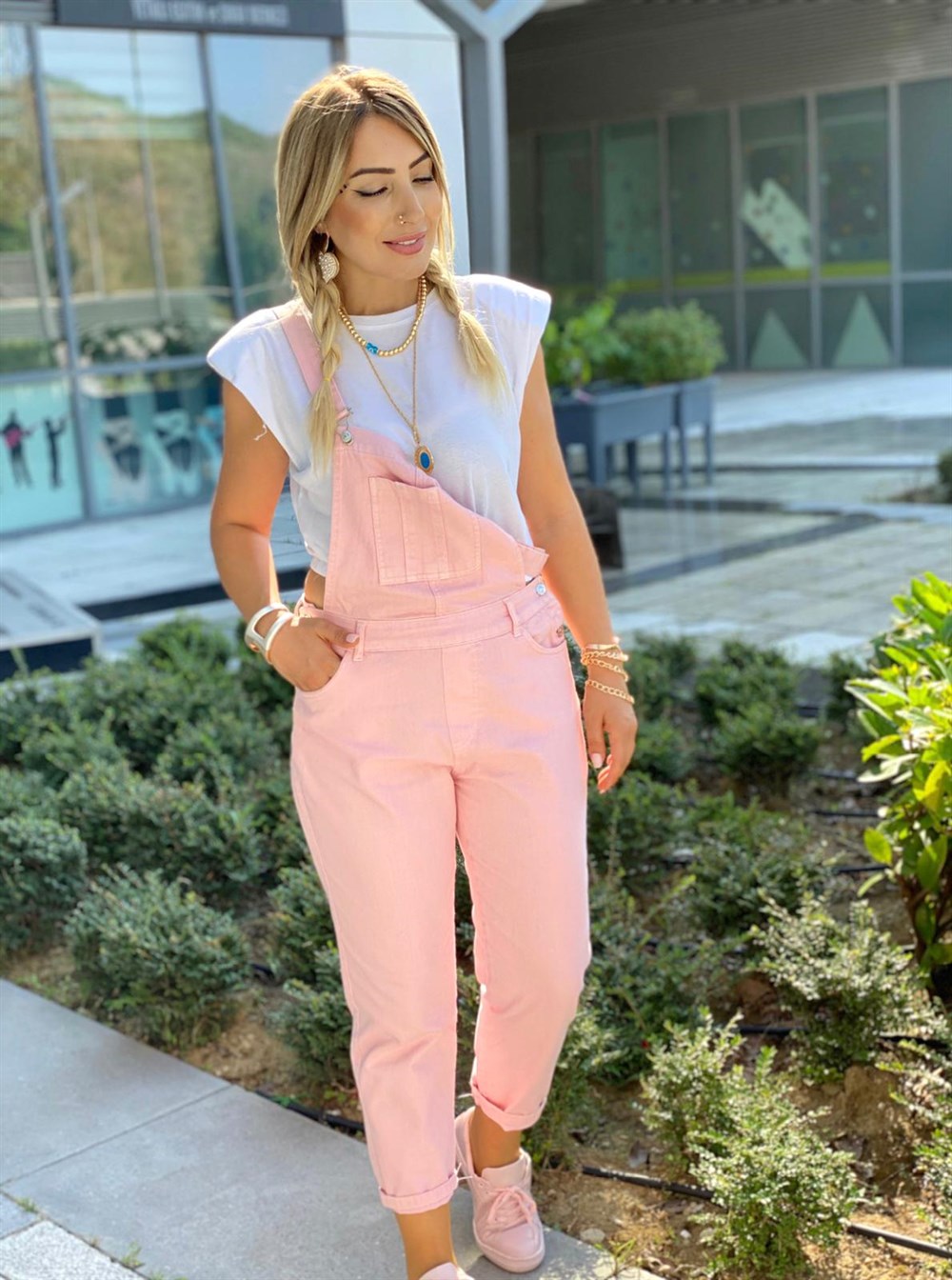 Pembe Kot Salopet