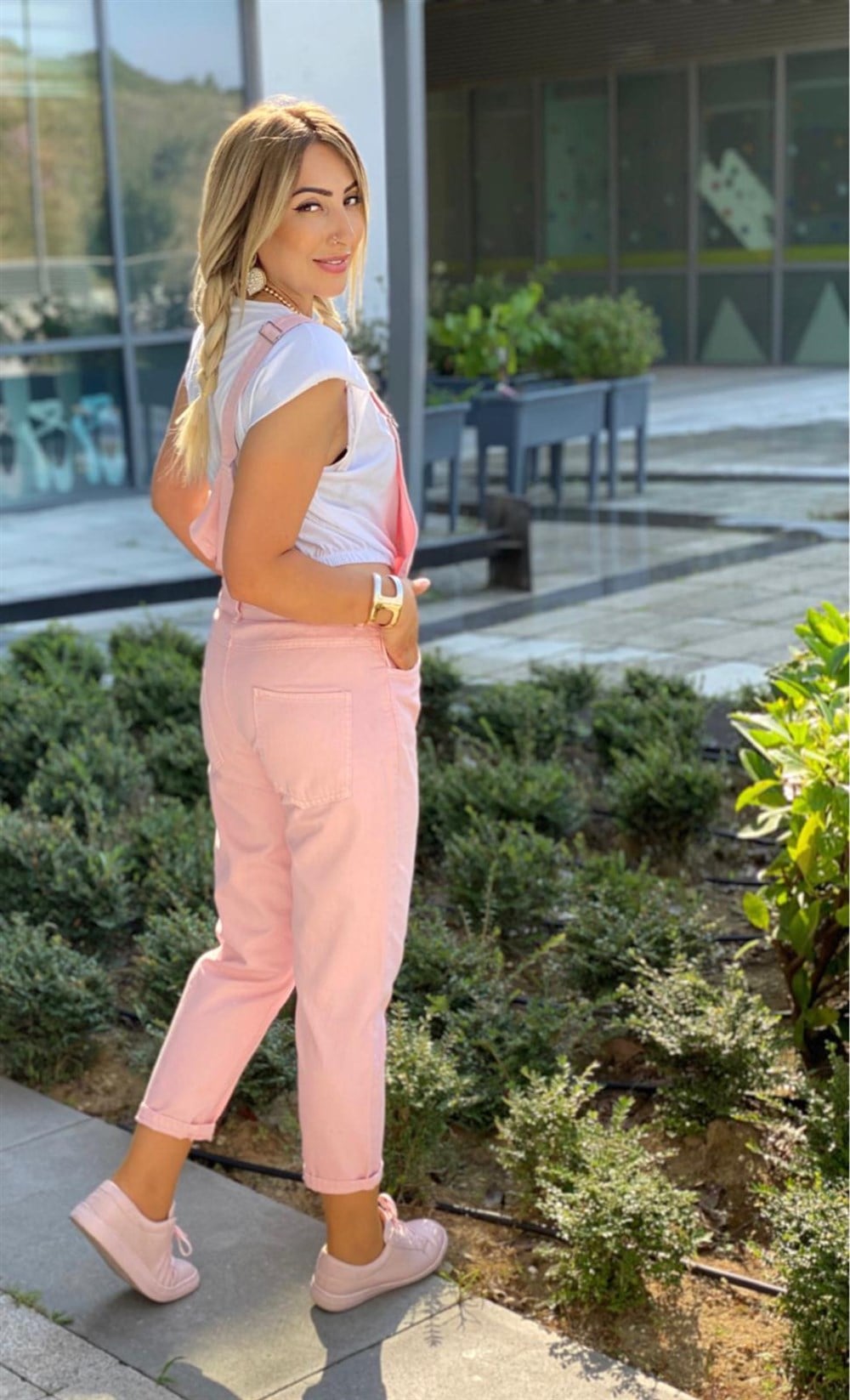 Pembe Kot Salopet