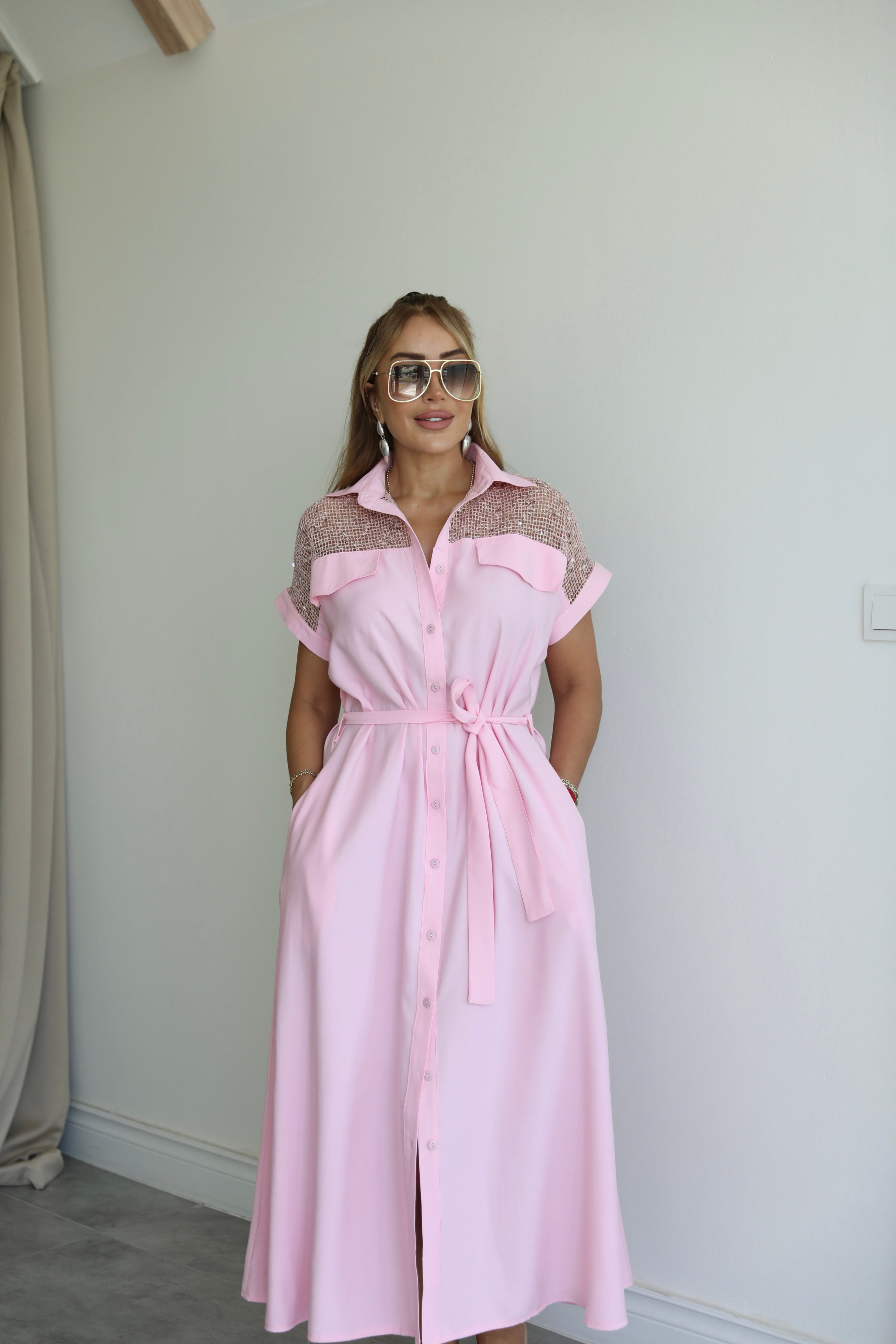 Pembe Omuz Pul Detaylı Gömlek Elbise