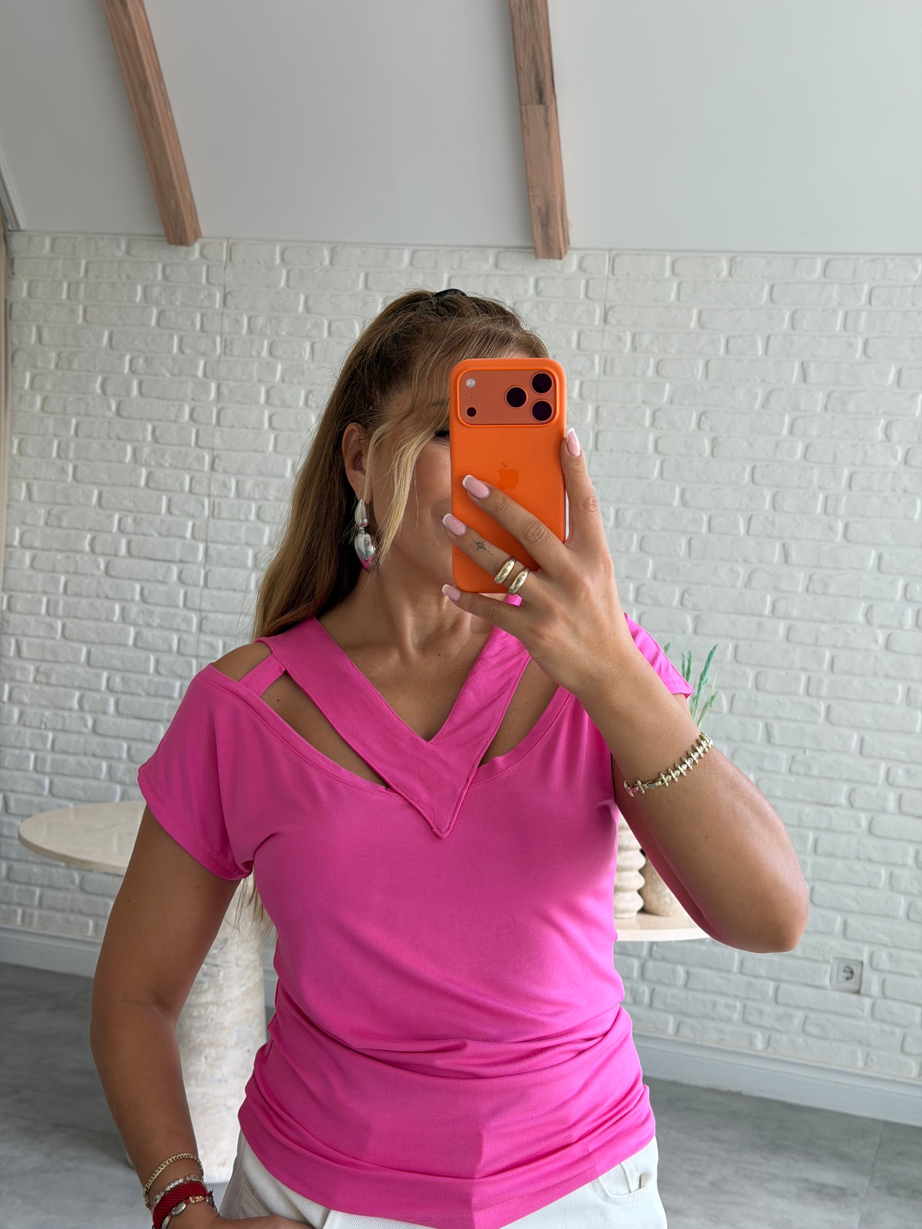 Pembe Pencere Detaylı T-shirt 
