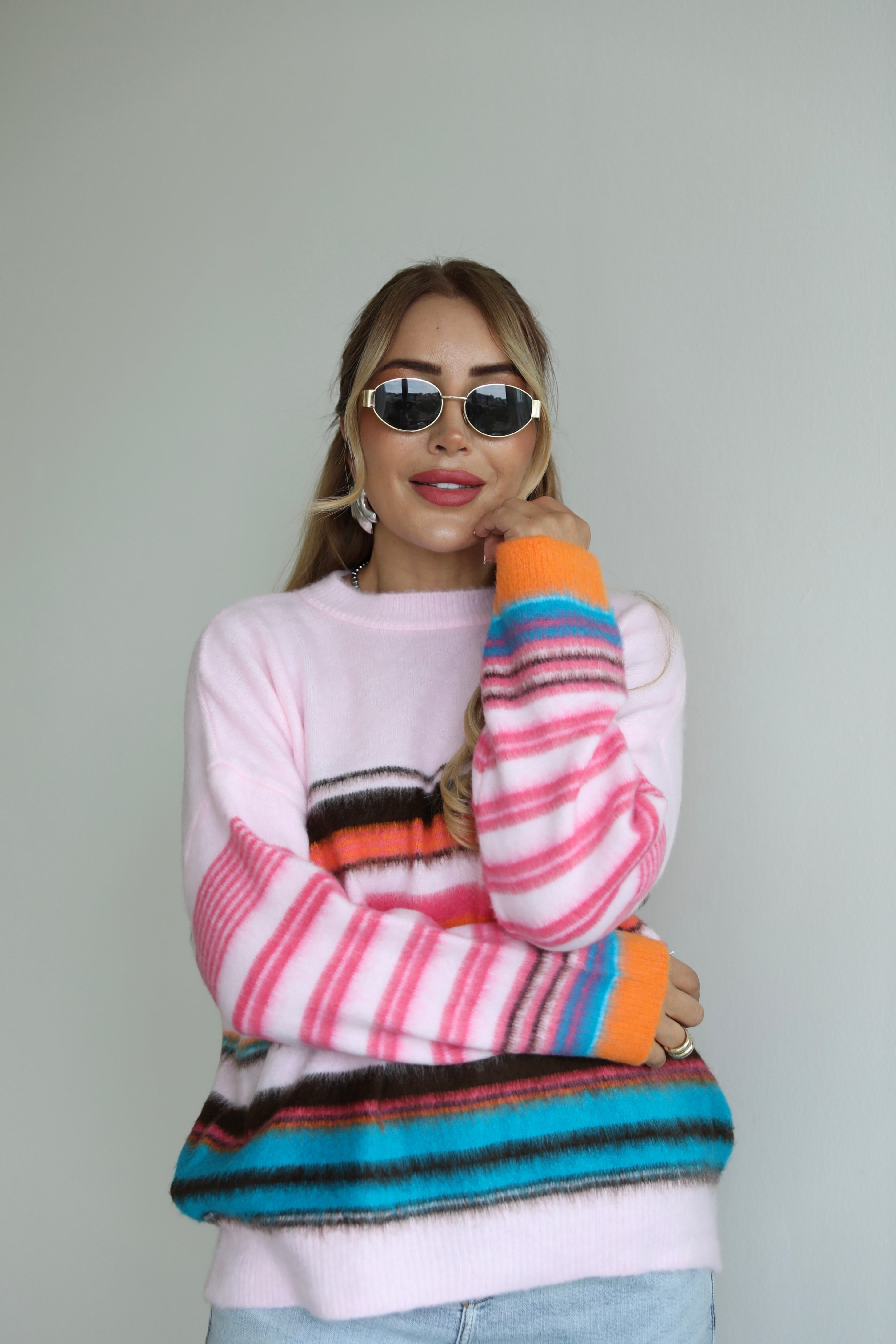 Pembe Renkli Çizgili Dokulu Viral Kazak