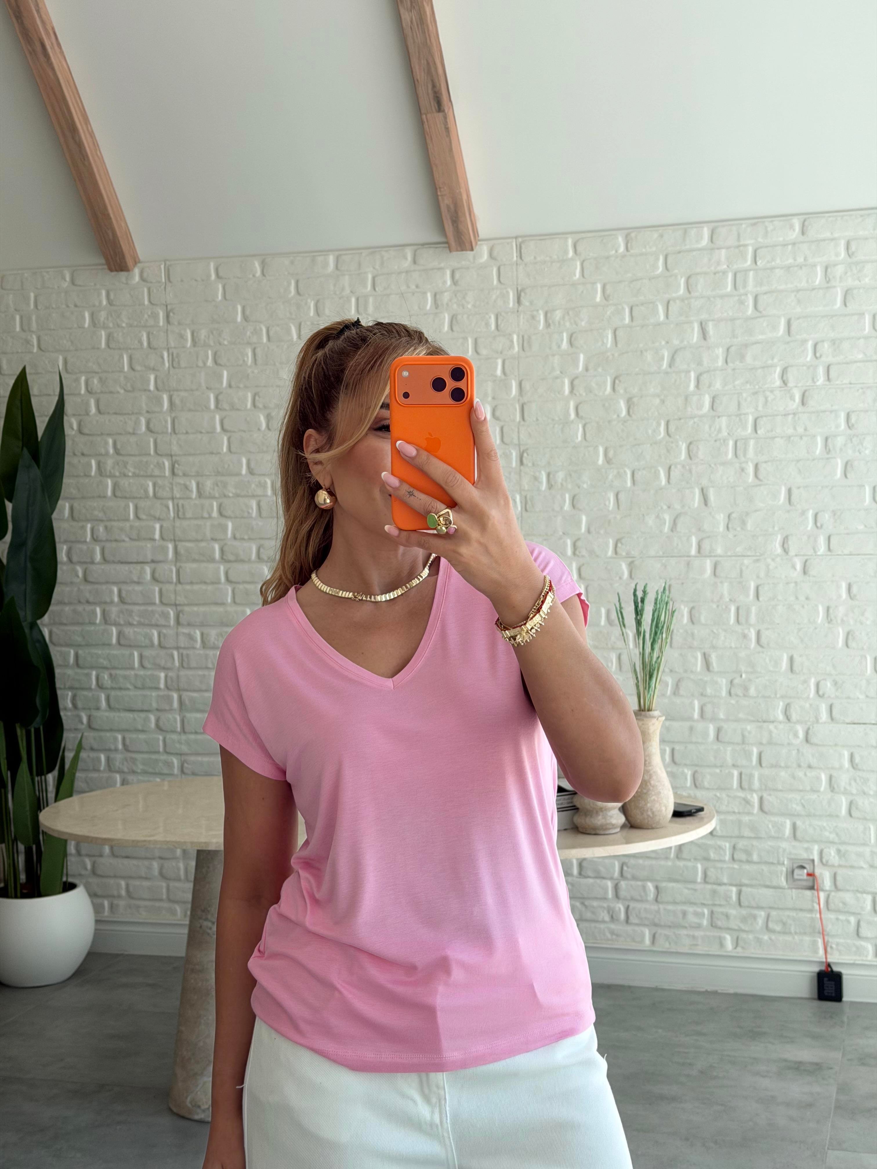 Pembe V Yaka Basic T-shirt