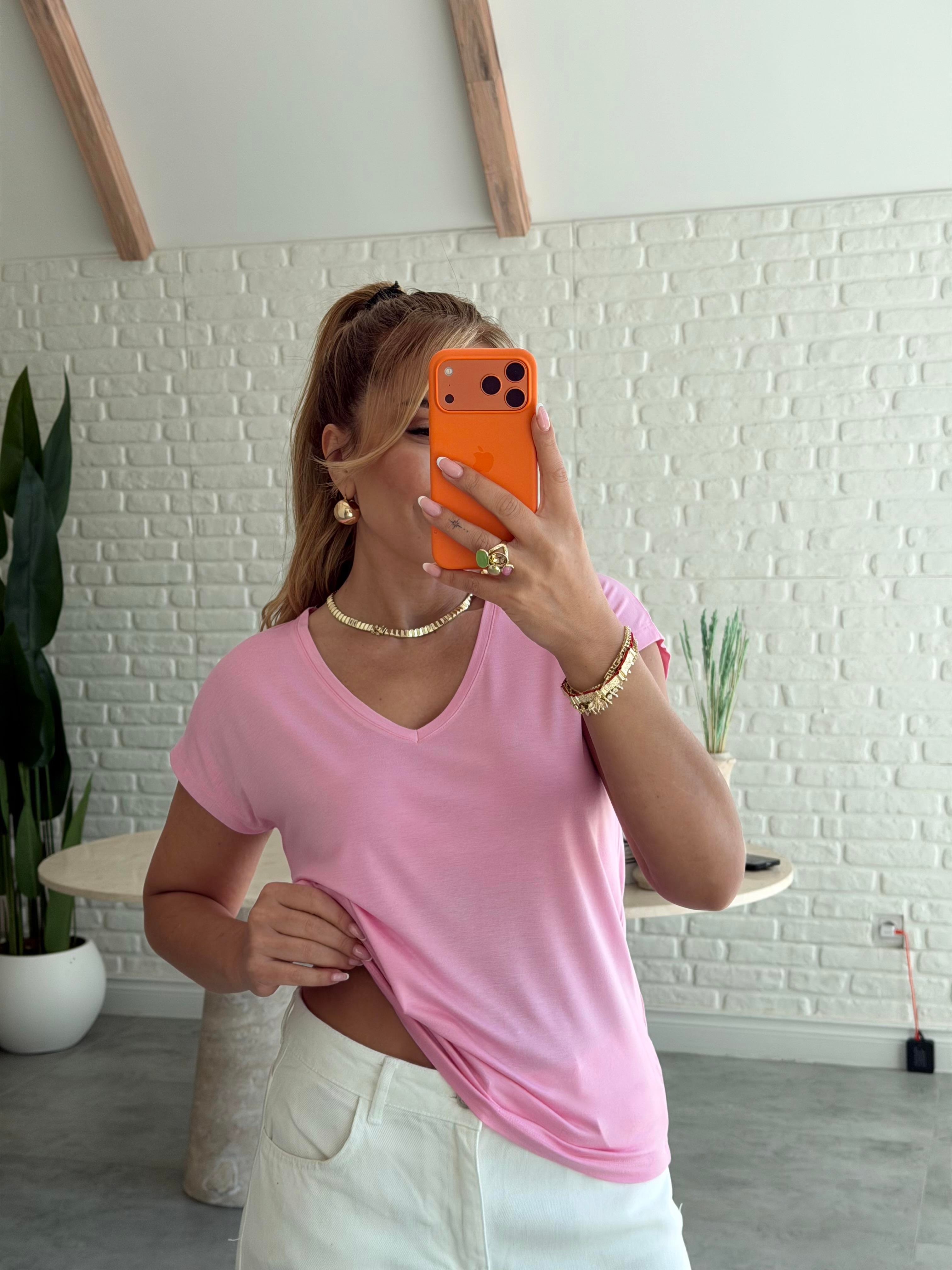 Pembe V Yaka Basic T-shirt