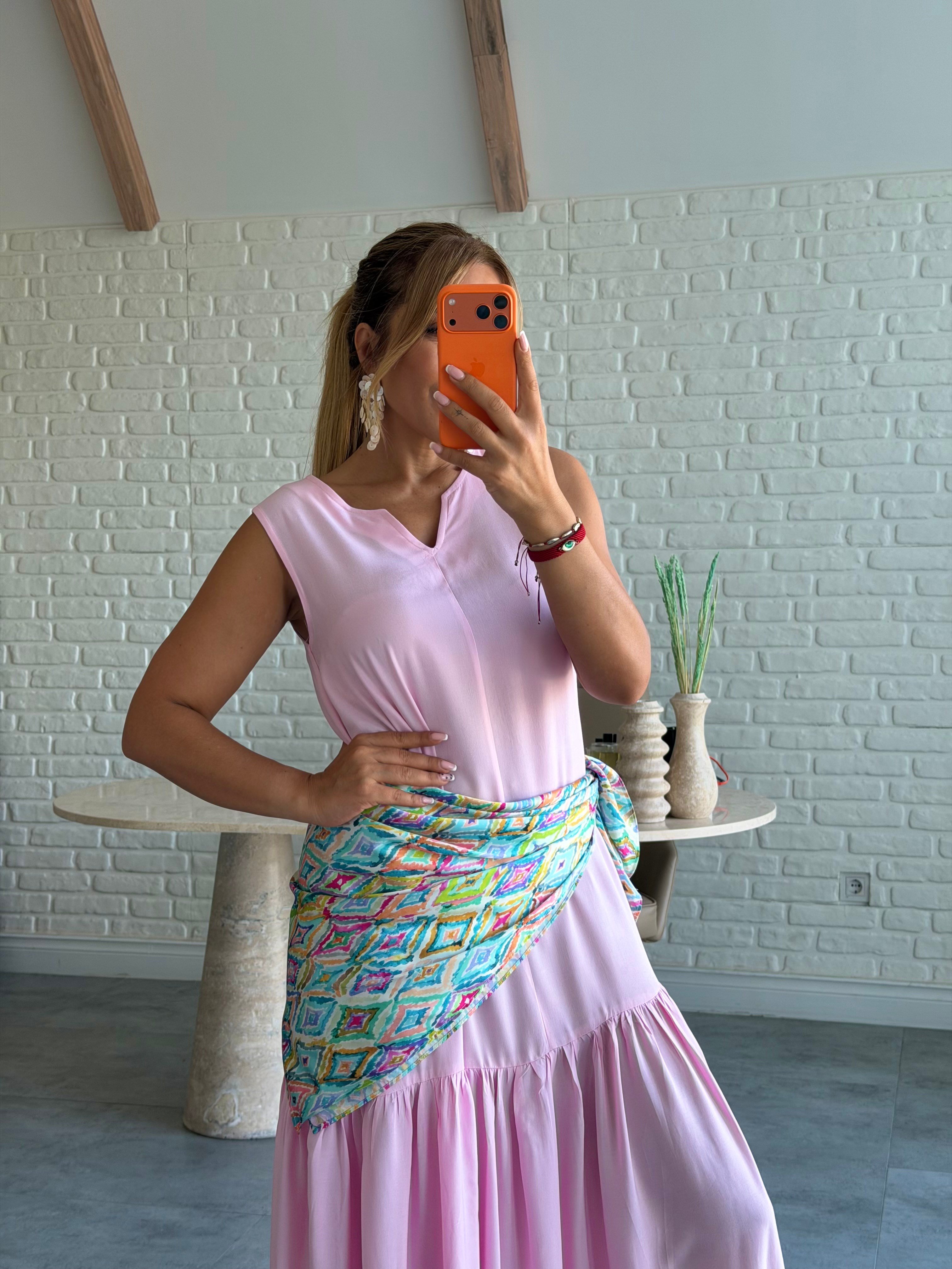Pembe V Yaka Şal Detaylı Elbise 