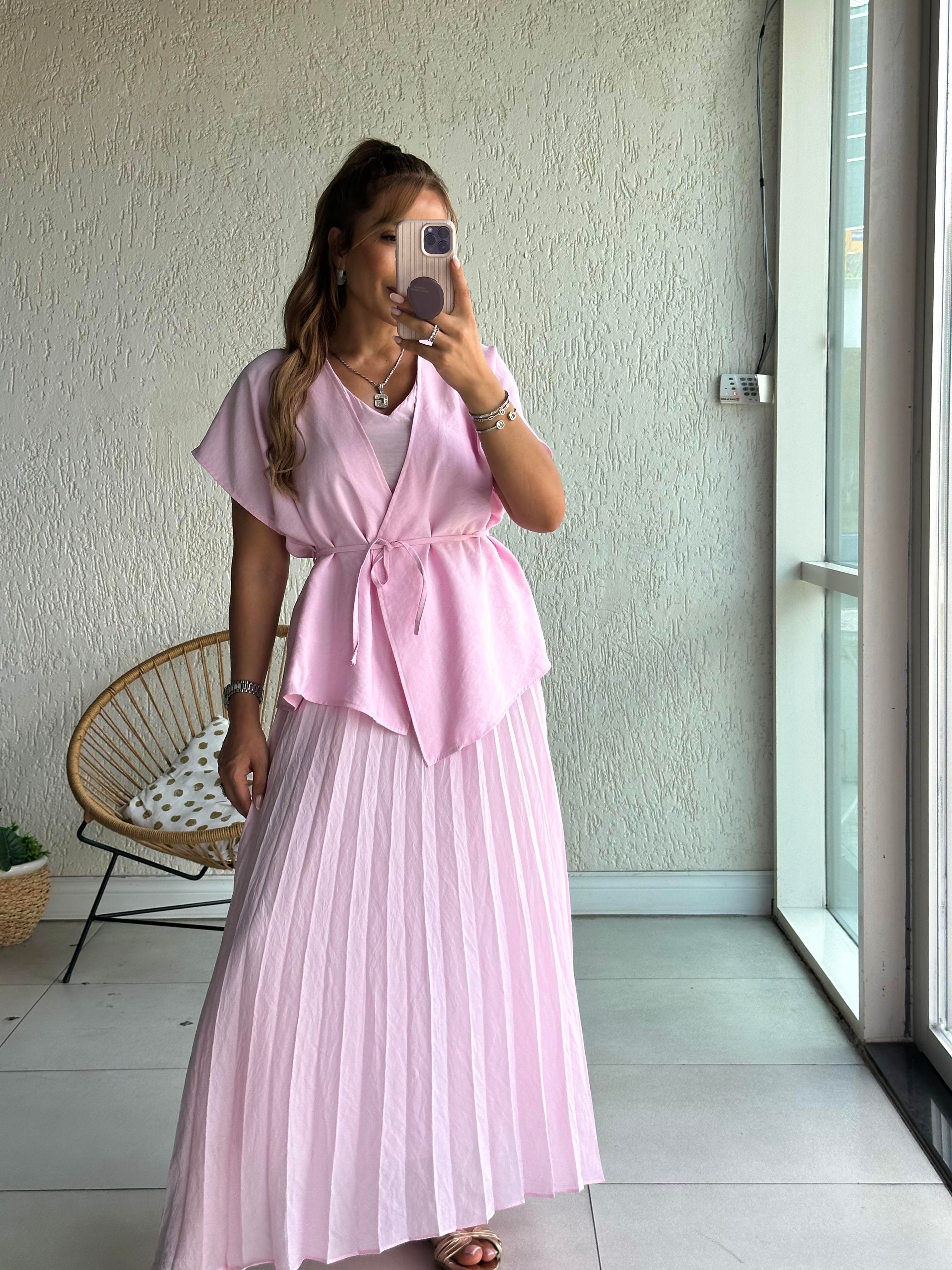 Pembe Yelekli Piliseli Elbise