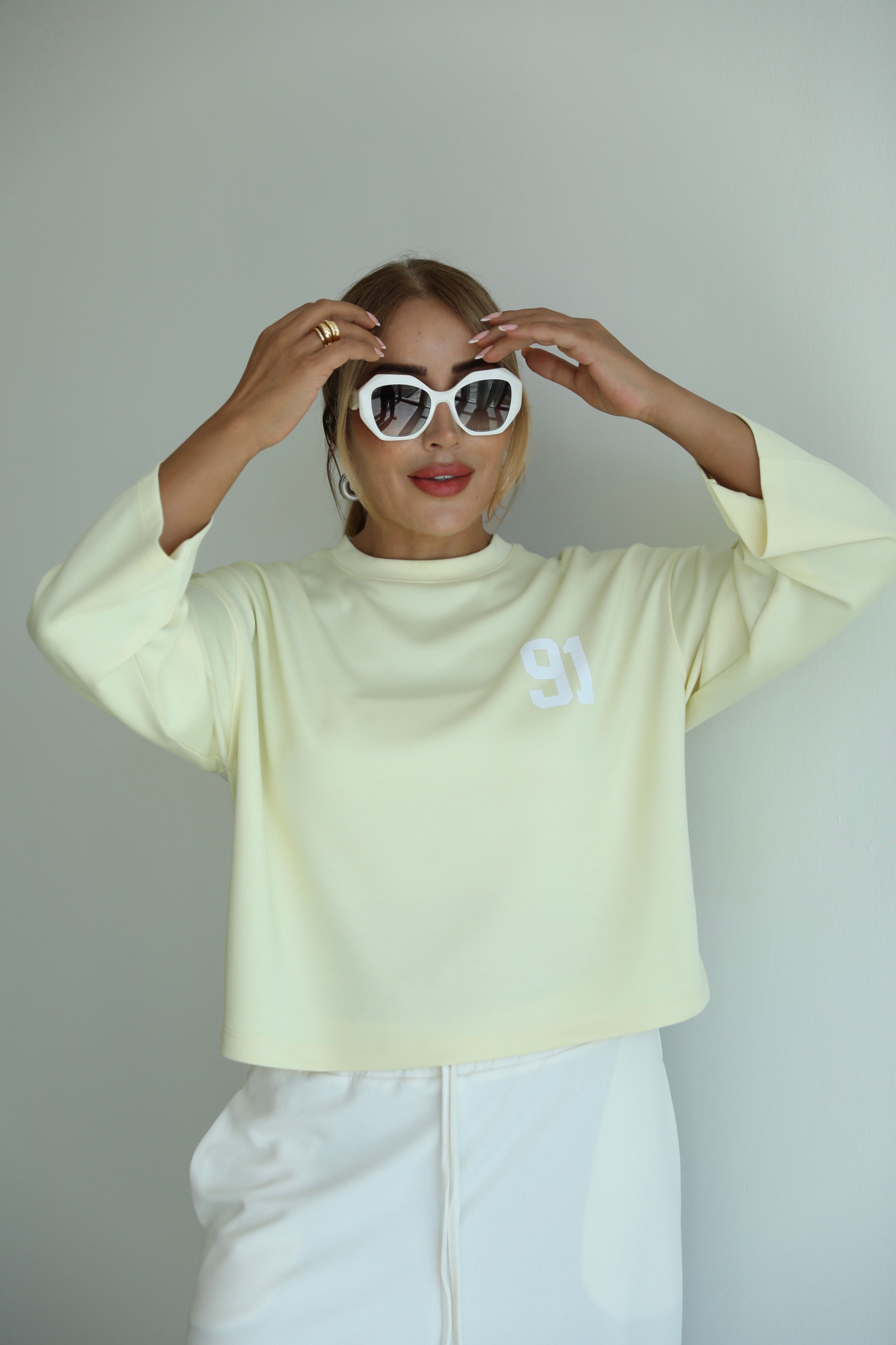 Sarı Sırt Baskılı Sweat