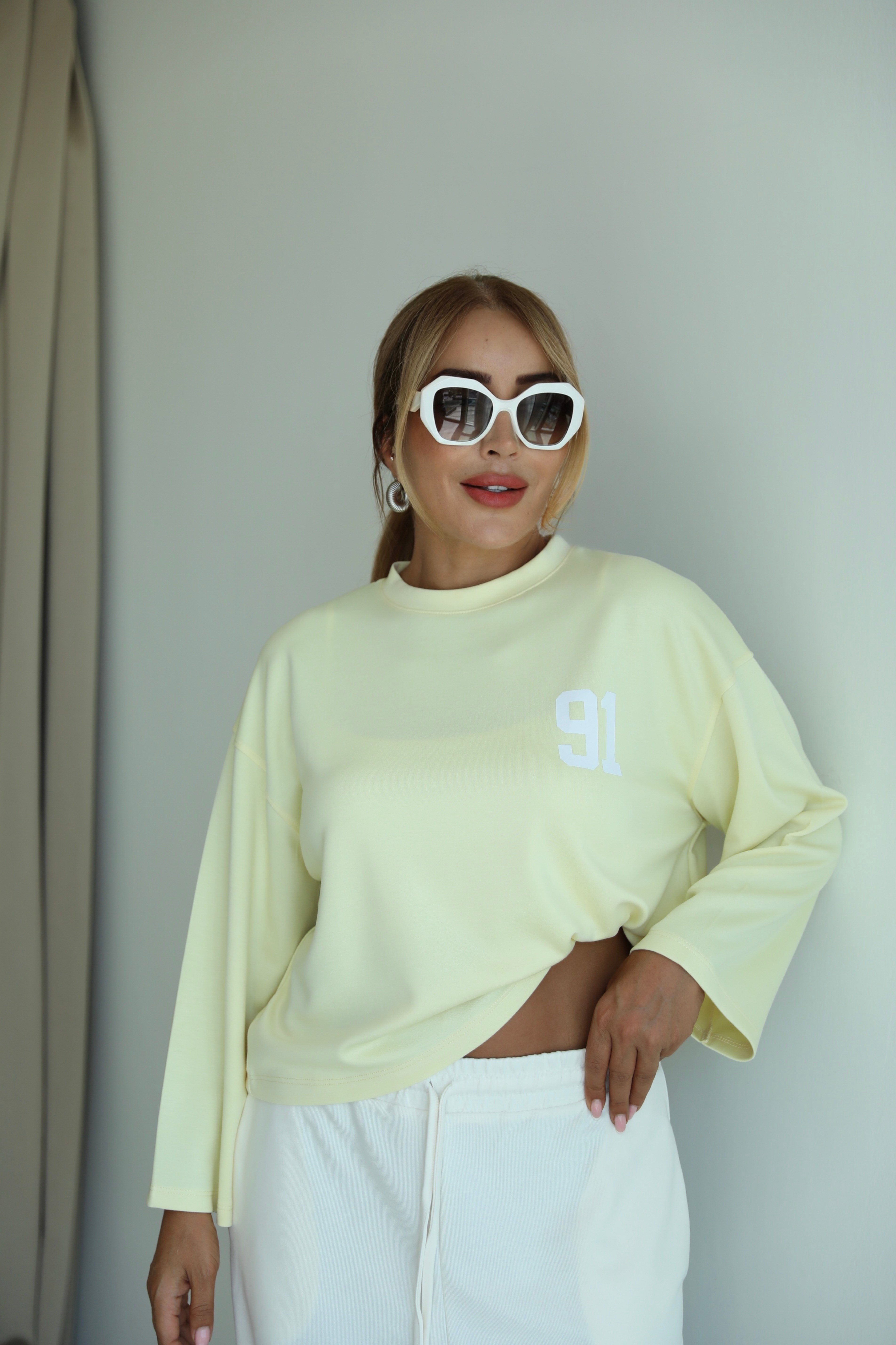 Sarı Sırt Baskılı Sweat