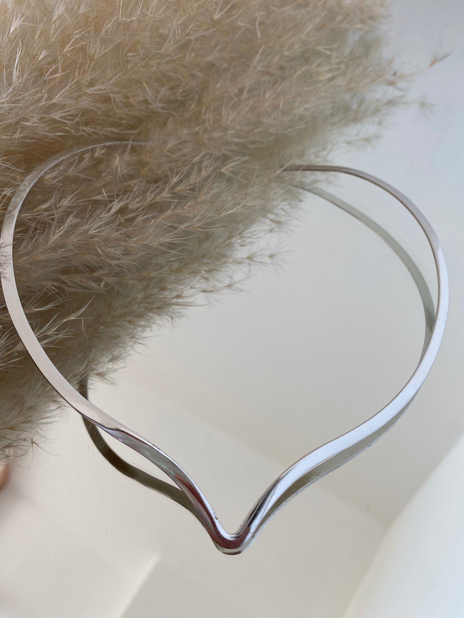 Silver V Choker Kolye