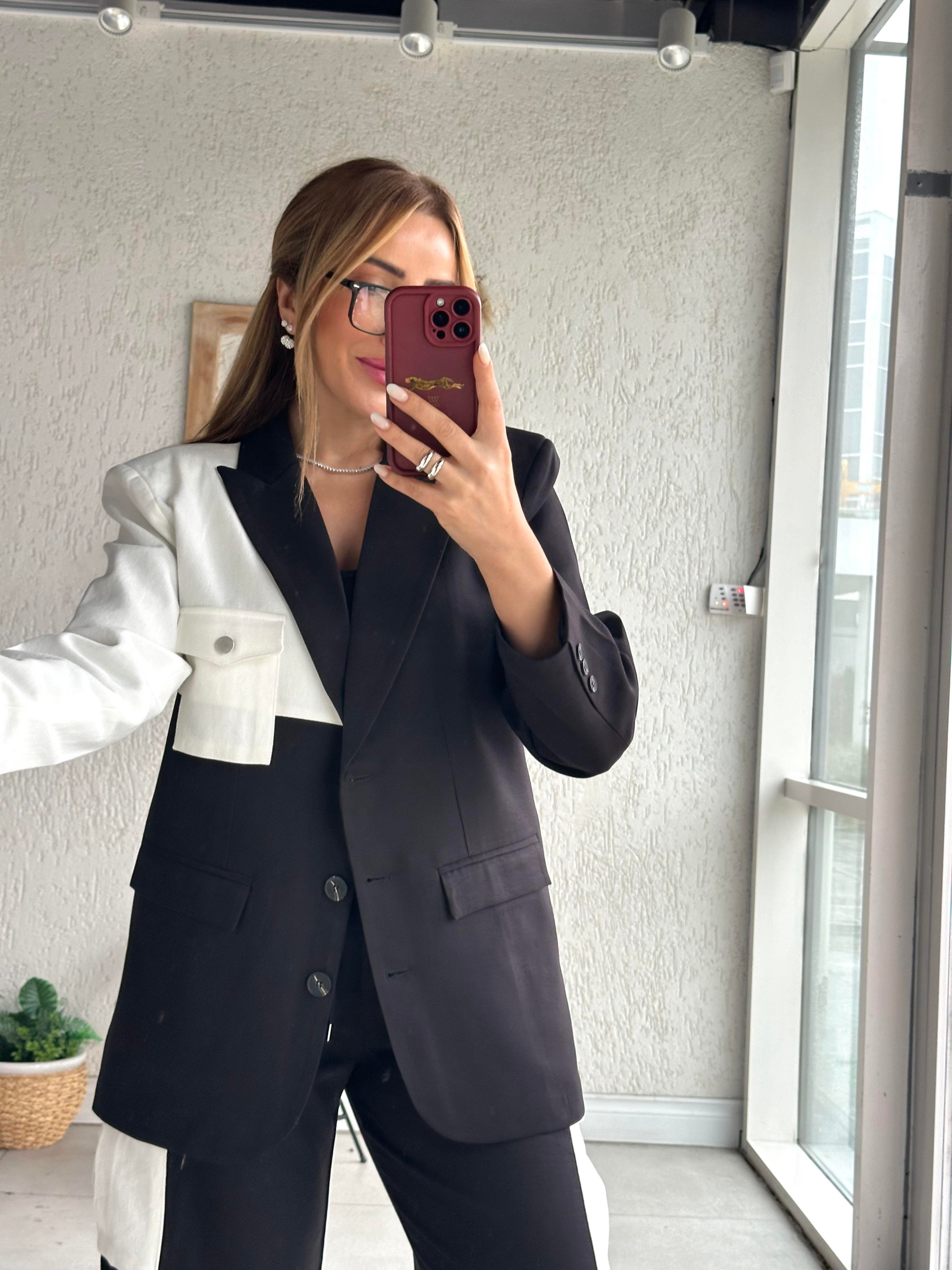 Siyah Beyaz Detaylı Premium Ceket