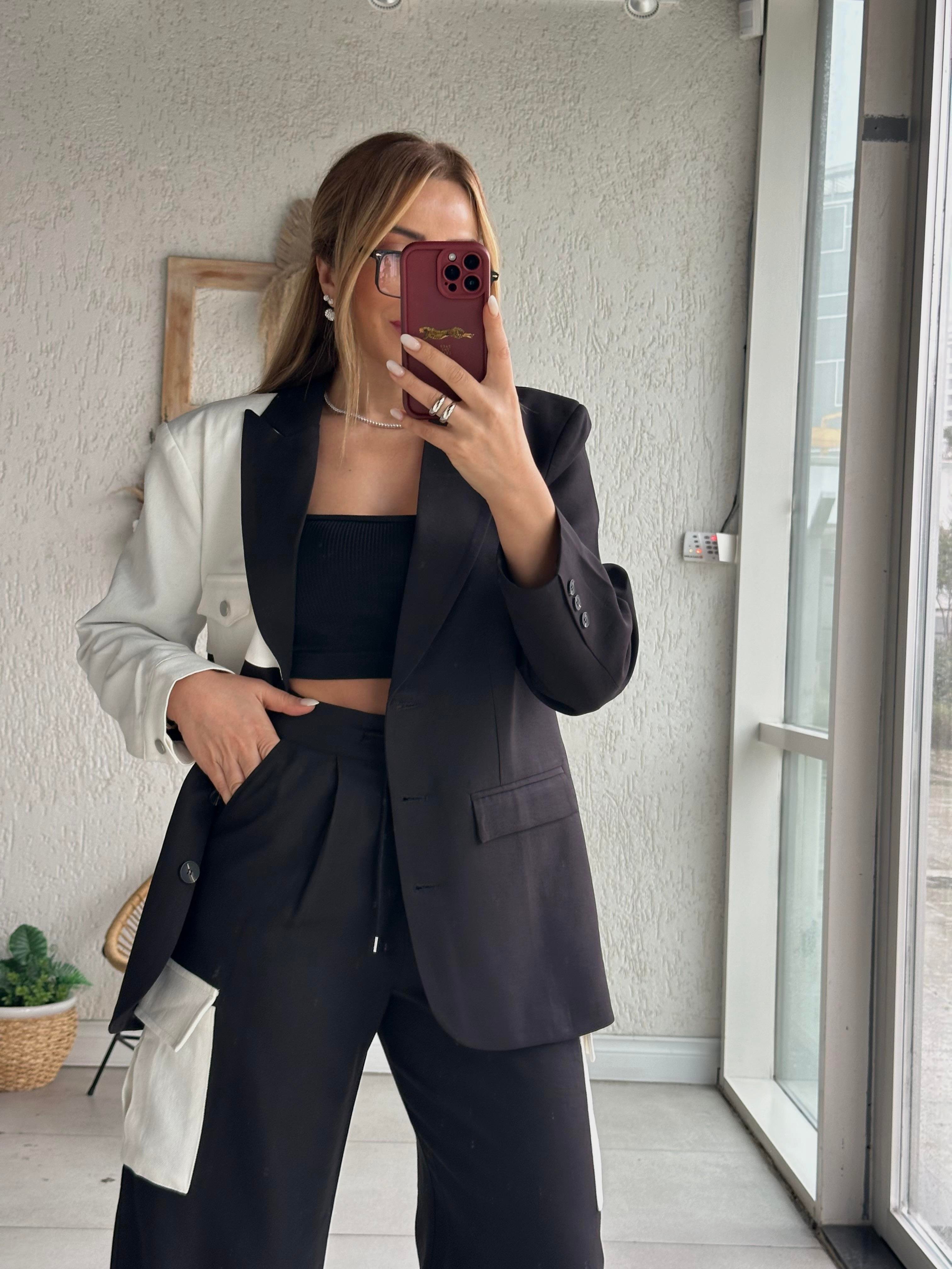 Siyah Beyaz Detaylı Premium Ceket
