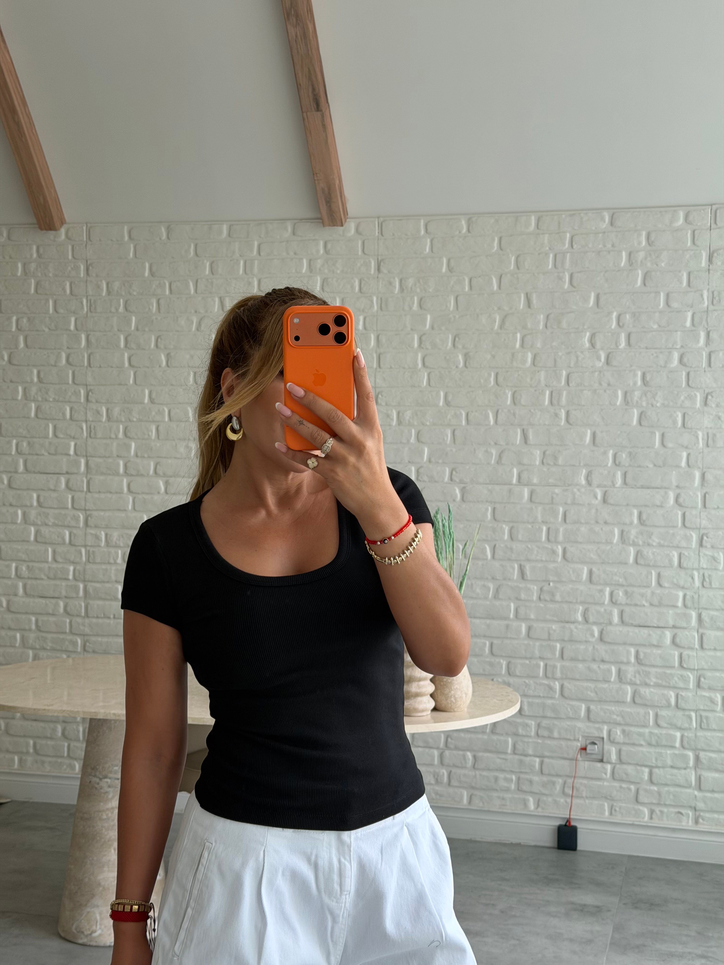Siyah Bisiklet Yaka Fitilli T-shirt 