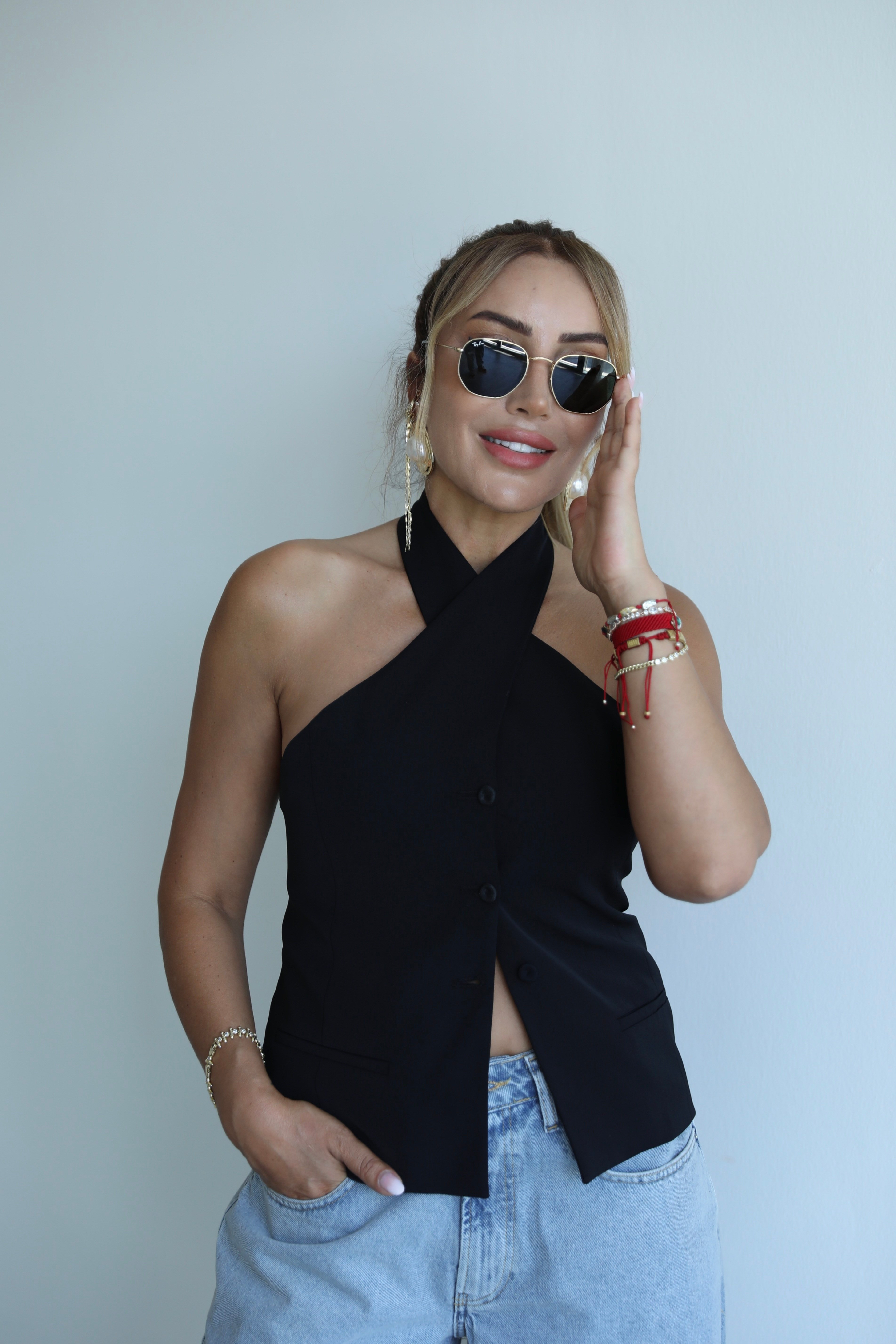 Siyah Çapraz Detaylı Yelek