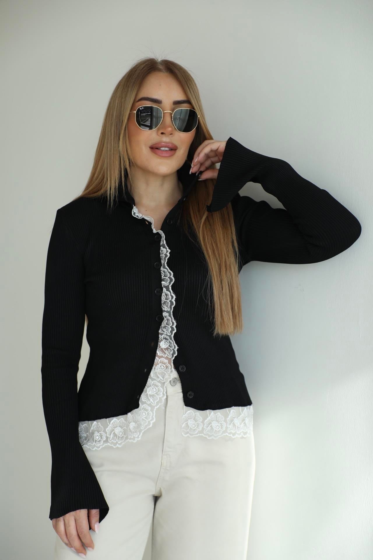 Siyah Dantel Detaylı Fitilli Bluz
