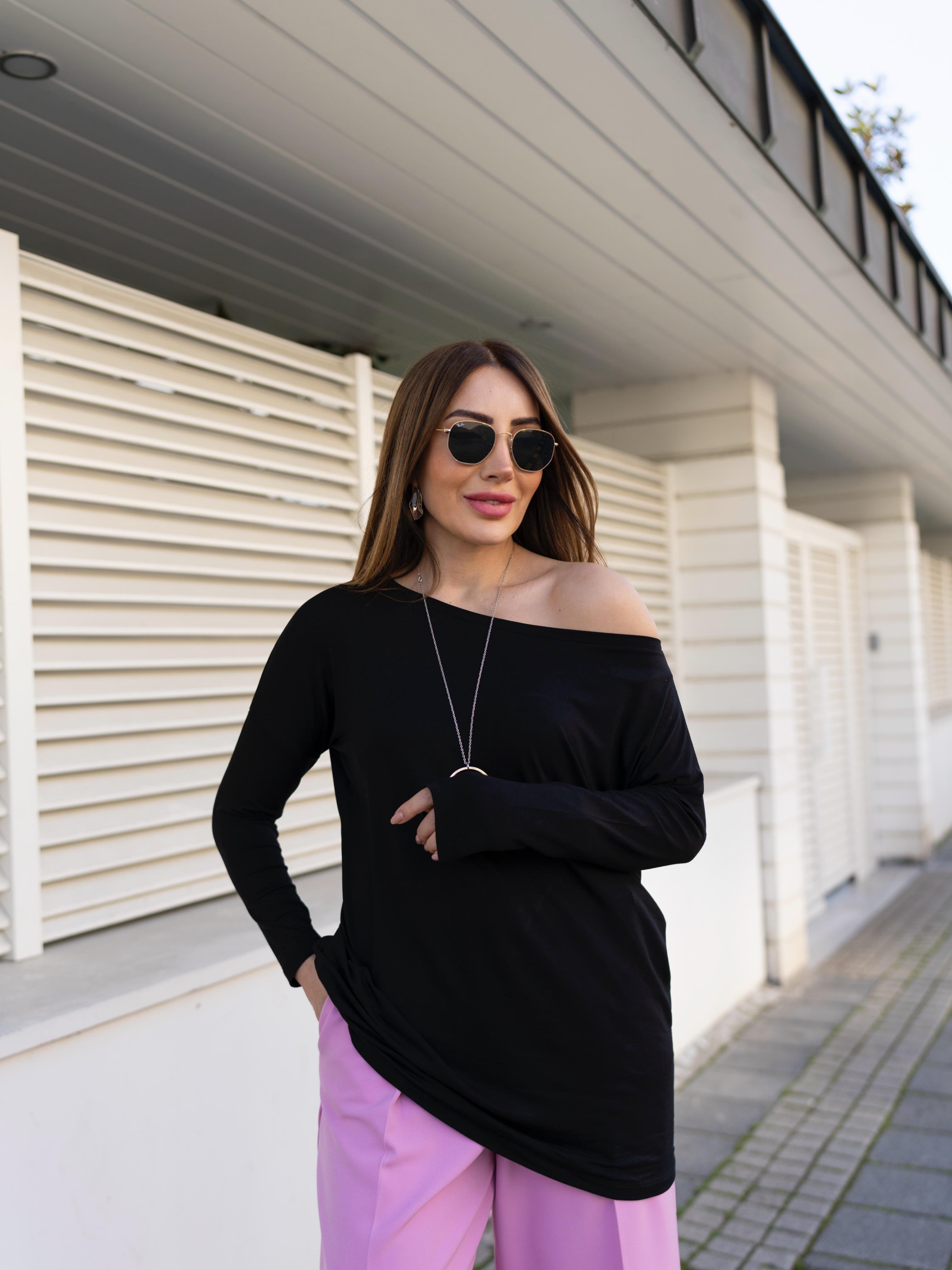 Siyah Düşük Omuz Basic T-shirt 