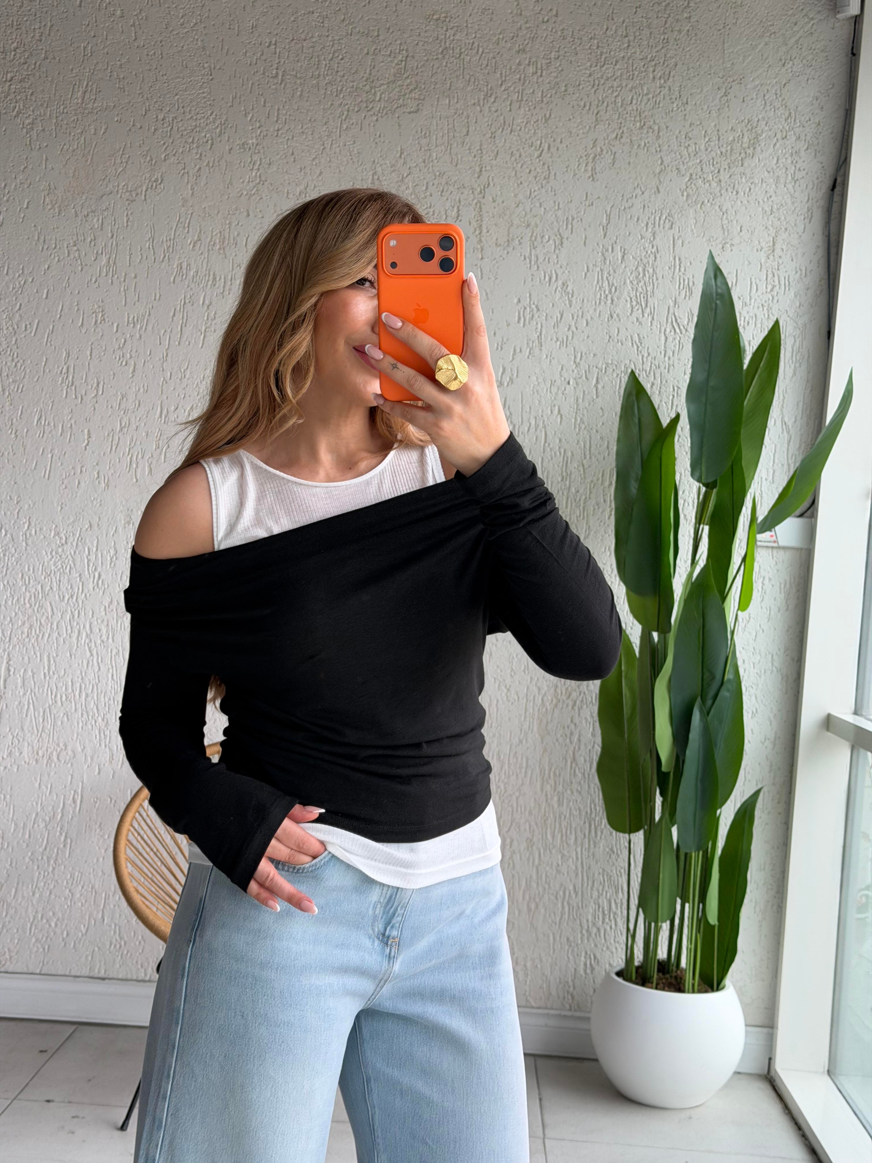Siyah Ekru Atlet Detaylı Triko Bluz
