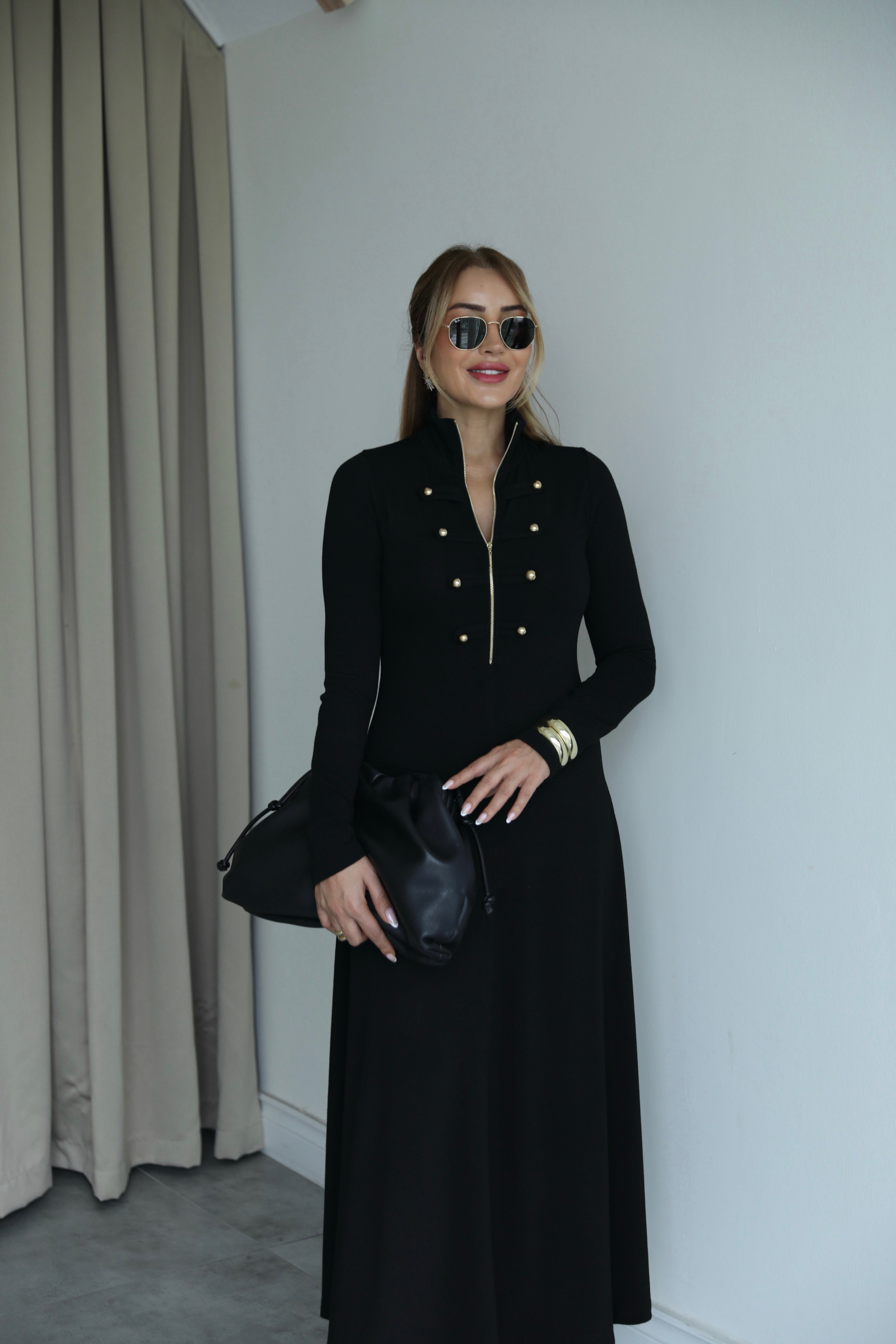 Siyah Gold Apoletli Maxi Elbise 