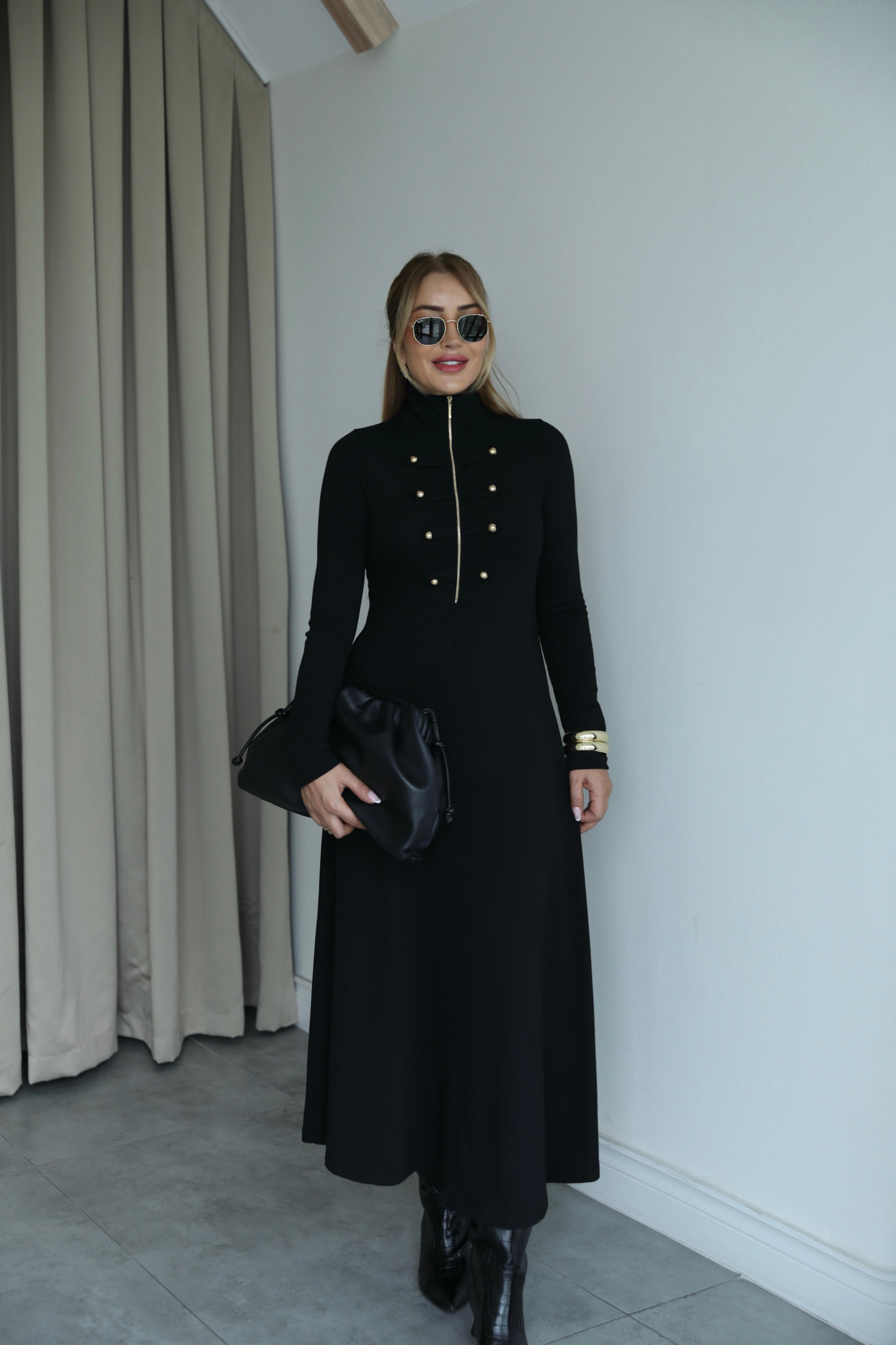Siyah Gold Apoletli Maxi Elbise 