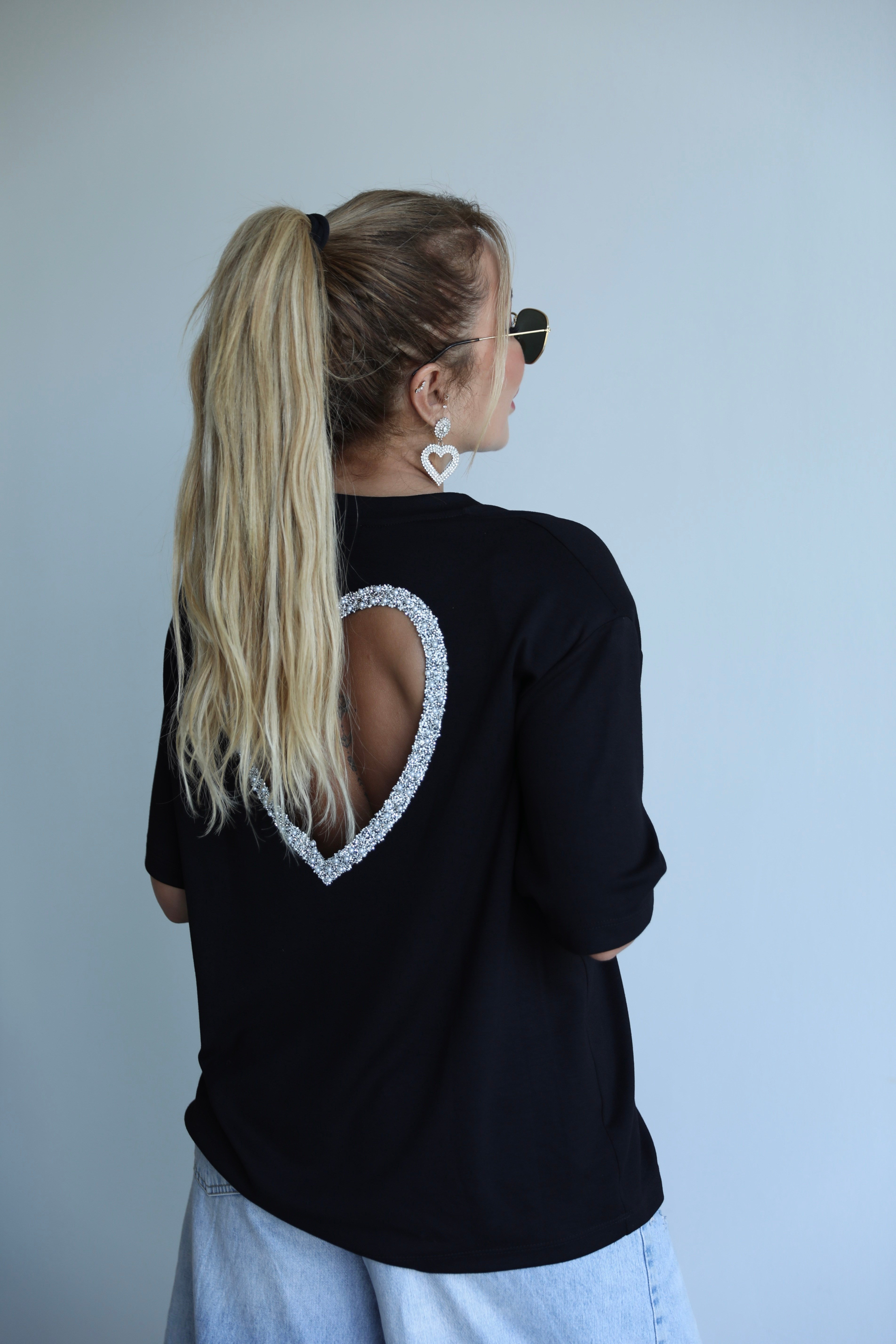 Siyah Kalpli Vatkalı T-shirt 