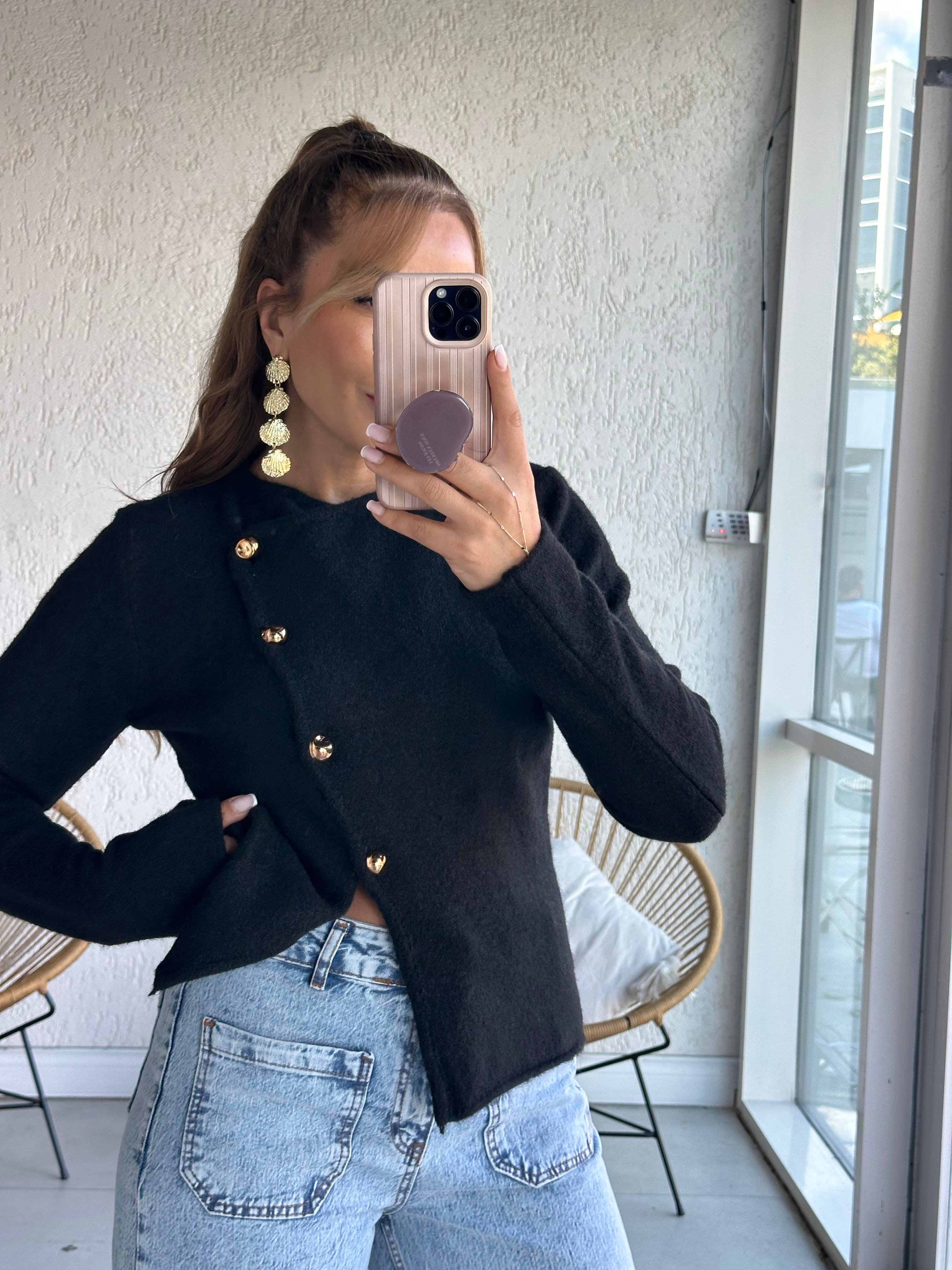 Siyah Kırçıllı Gold Düğmeli Hırka