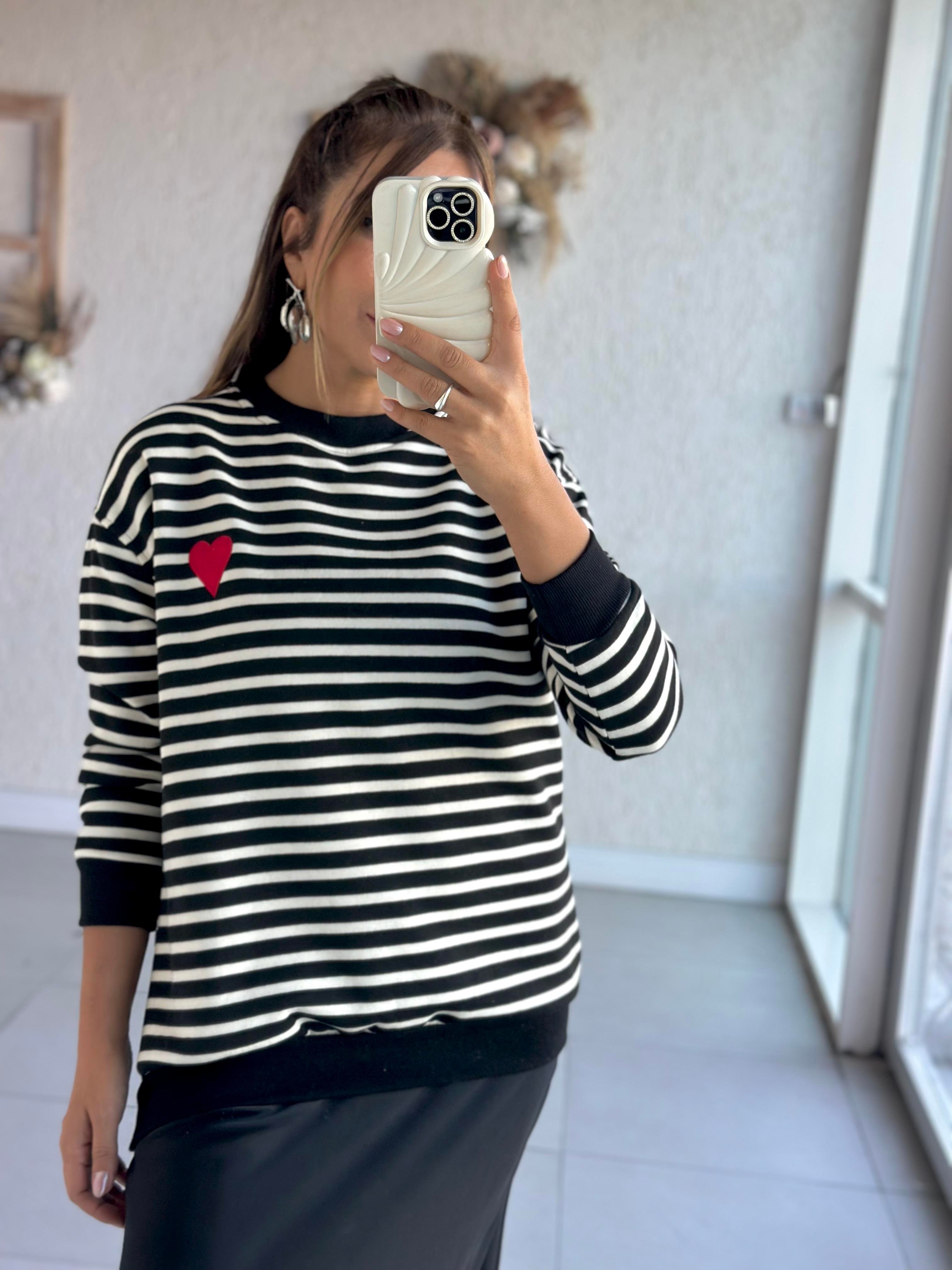 Siyah Krem Çizgili Nakış Detaylı Sweat