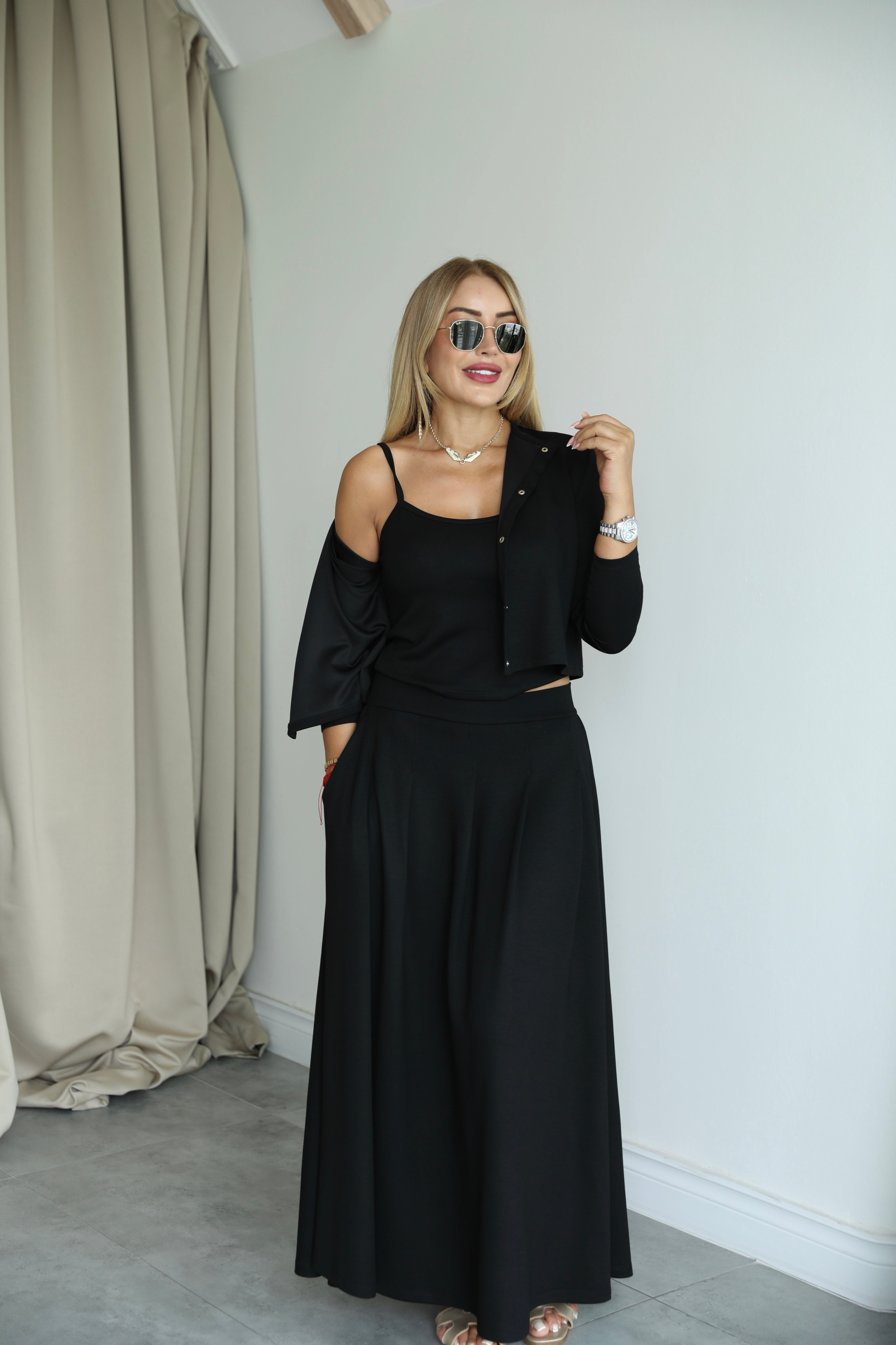 Siyah Modal Üçlü Etek Hırka Bluz Takım 