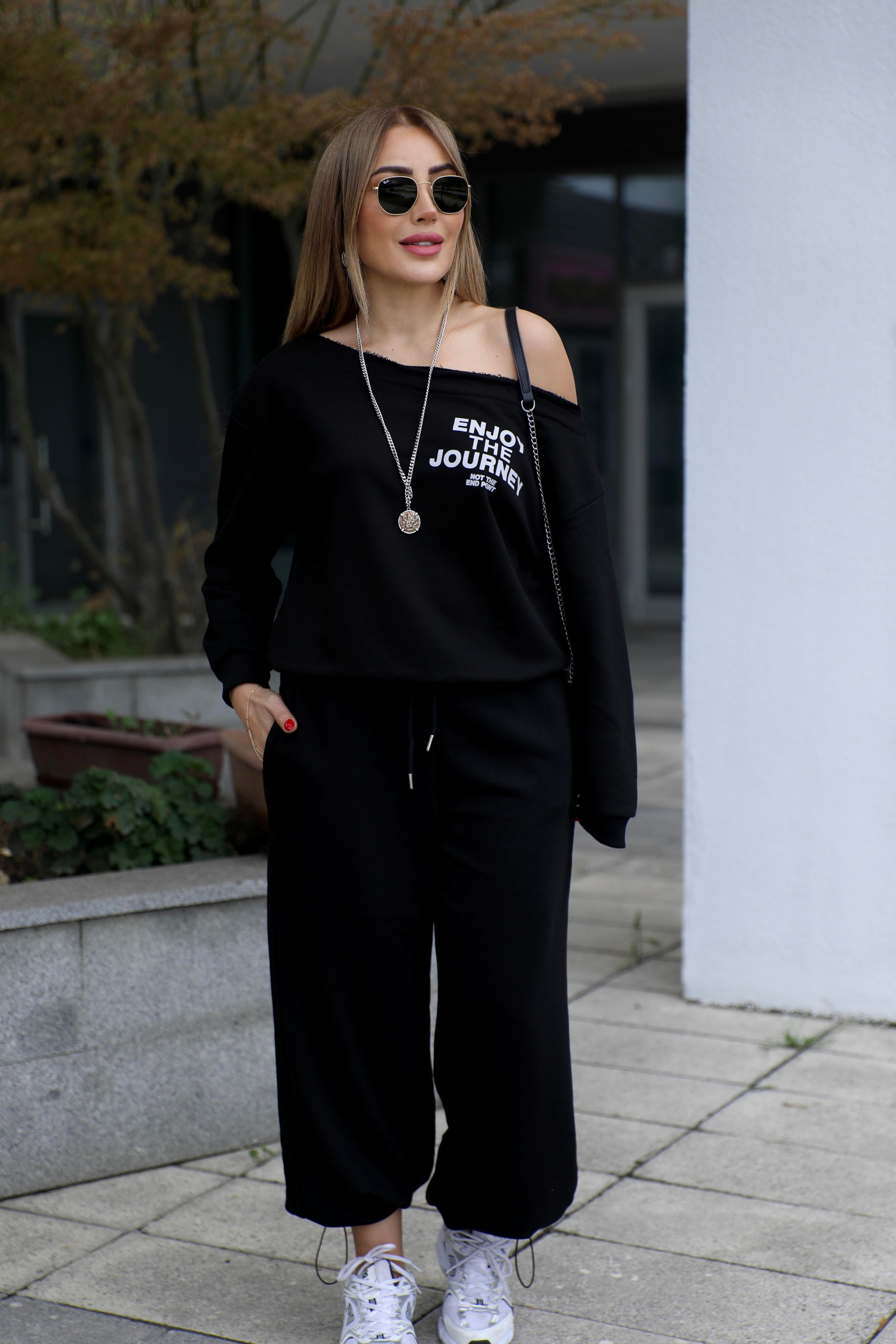 Siyah Paça Detay Eşofman 