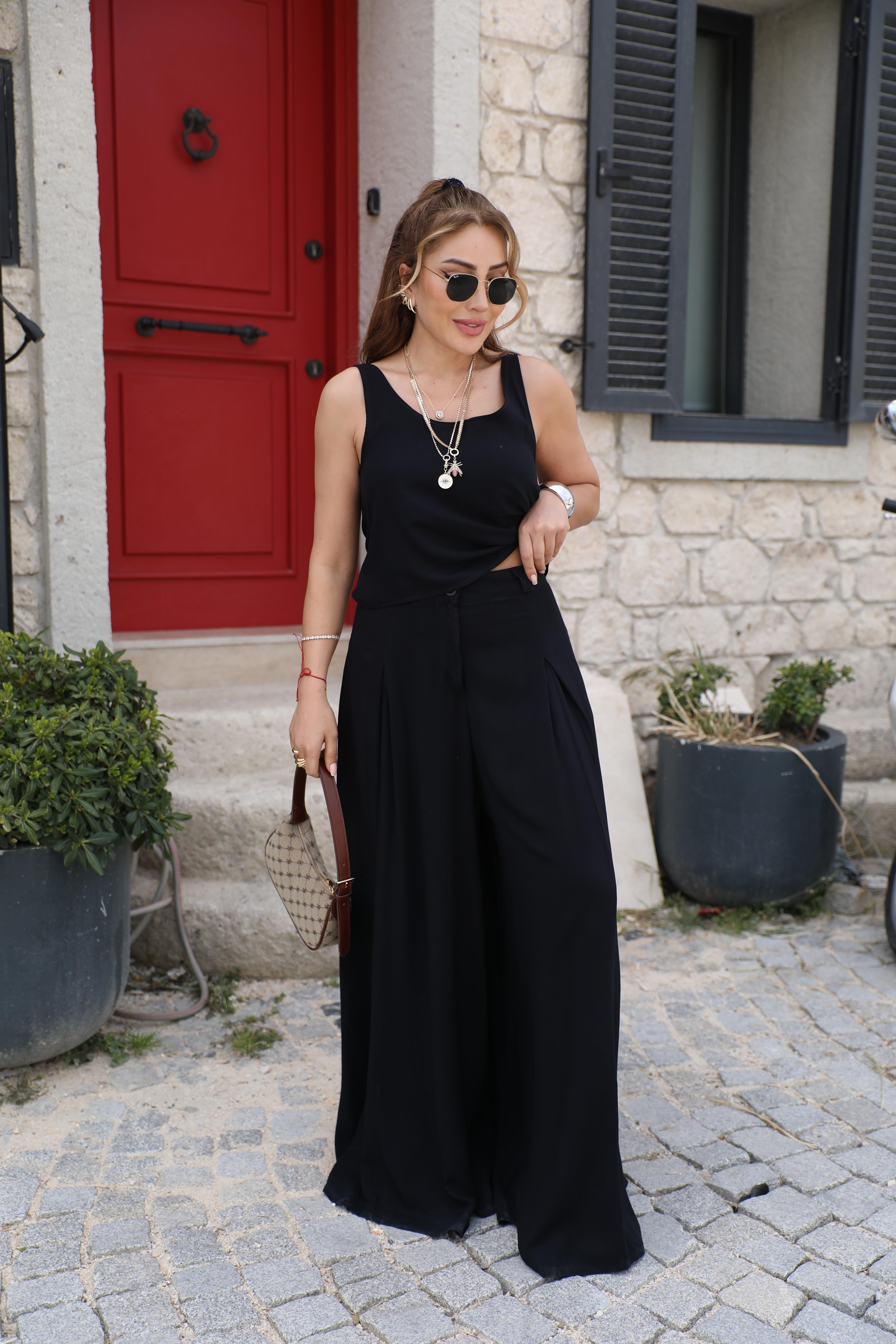 Siyah Pile Pantolonlu Takım
