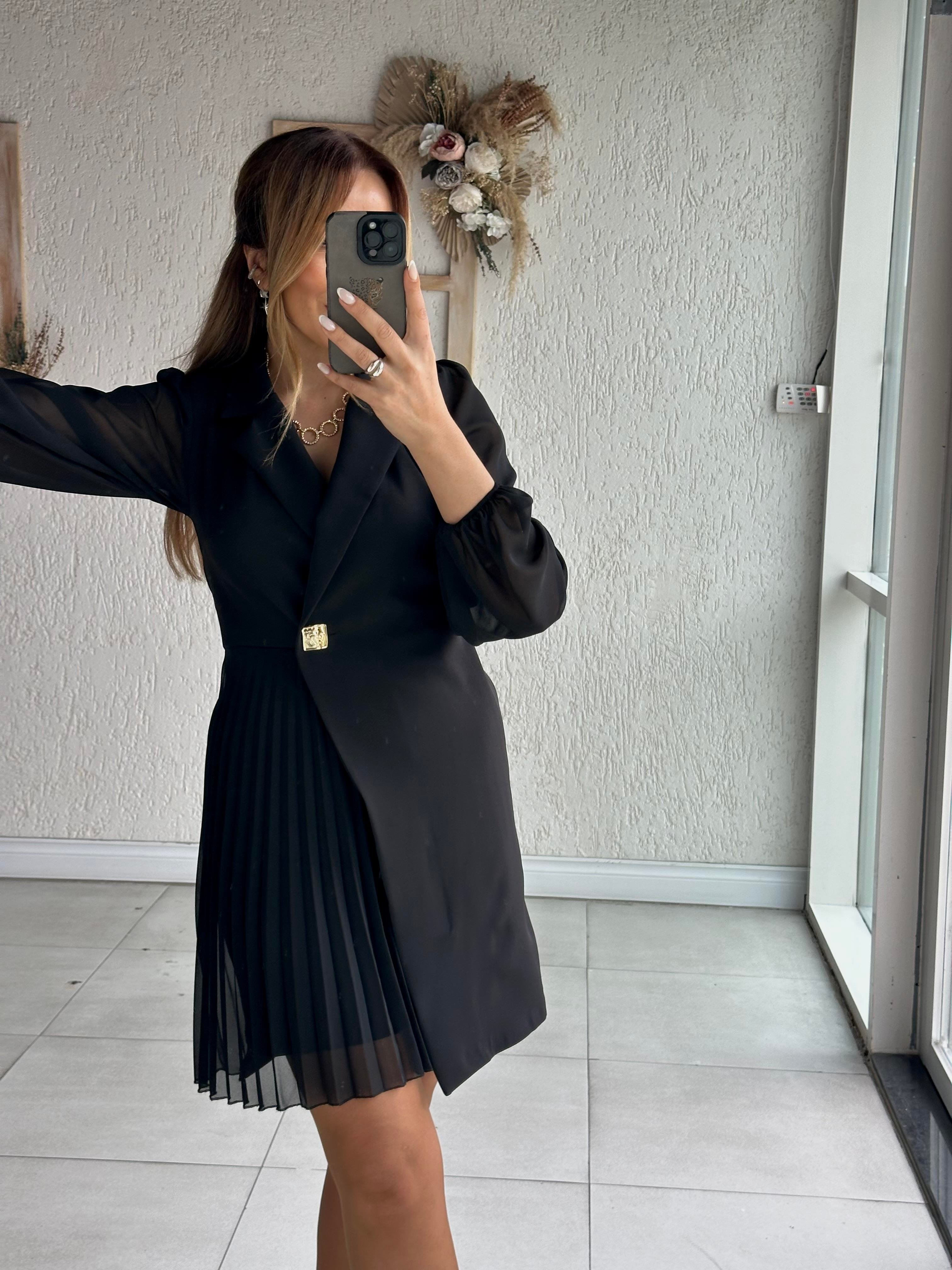 Siyah Pilise Detaylı Ceket Elbise