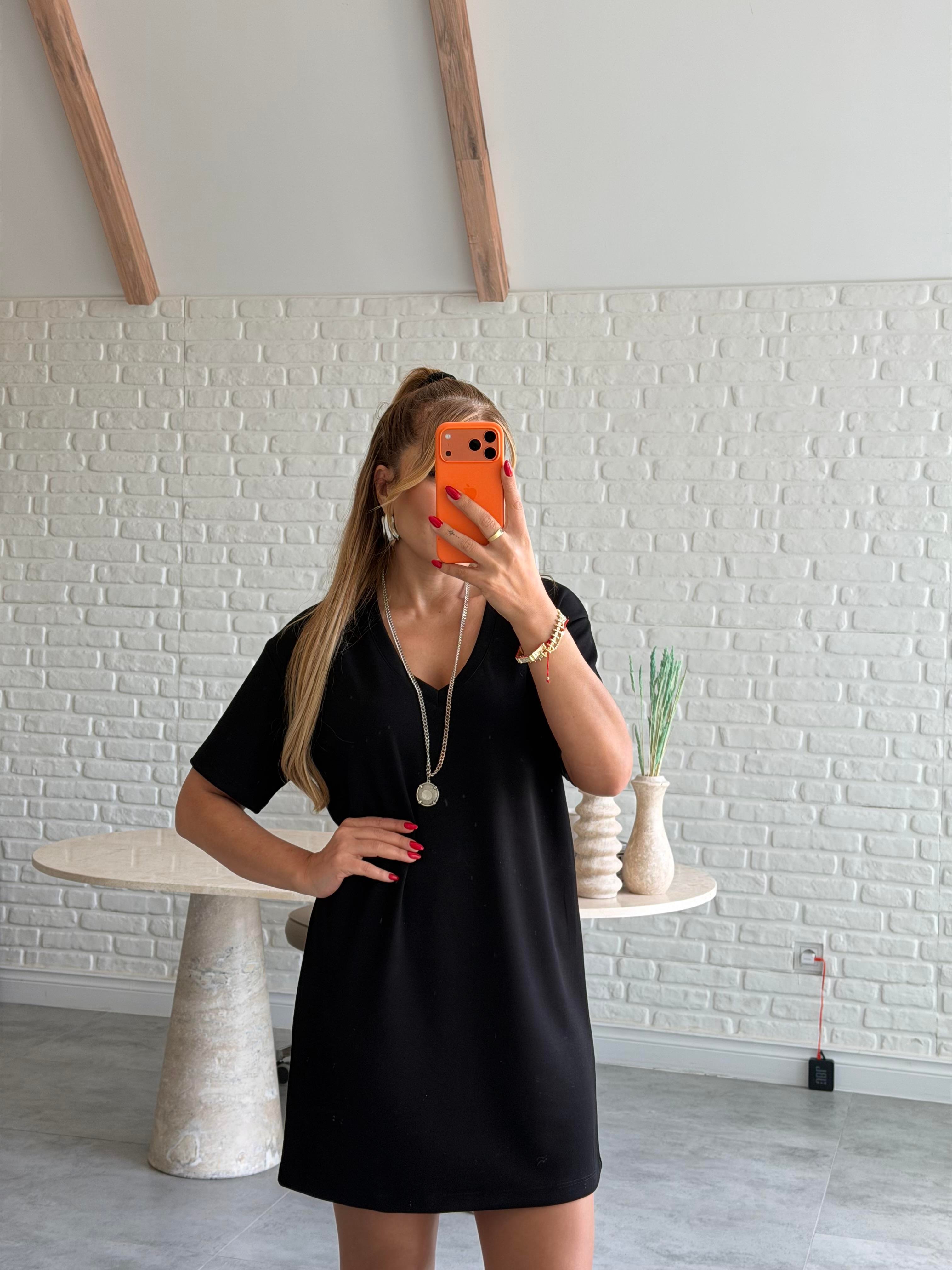 Siyah V Yaka Basic Elbise 