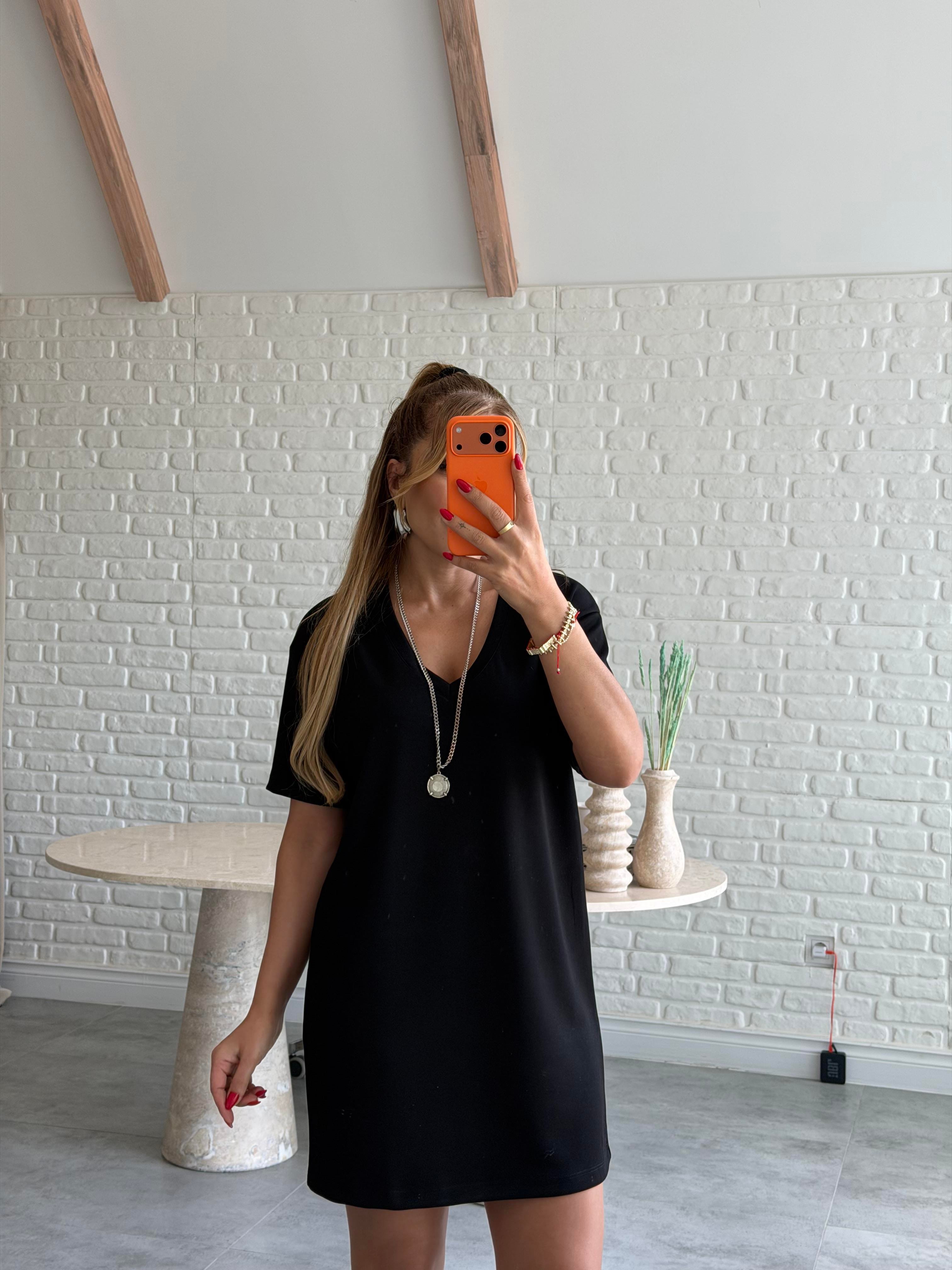 Siyah V Yaka Basic Elbise 