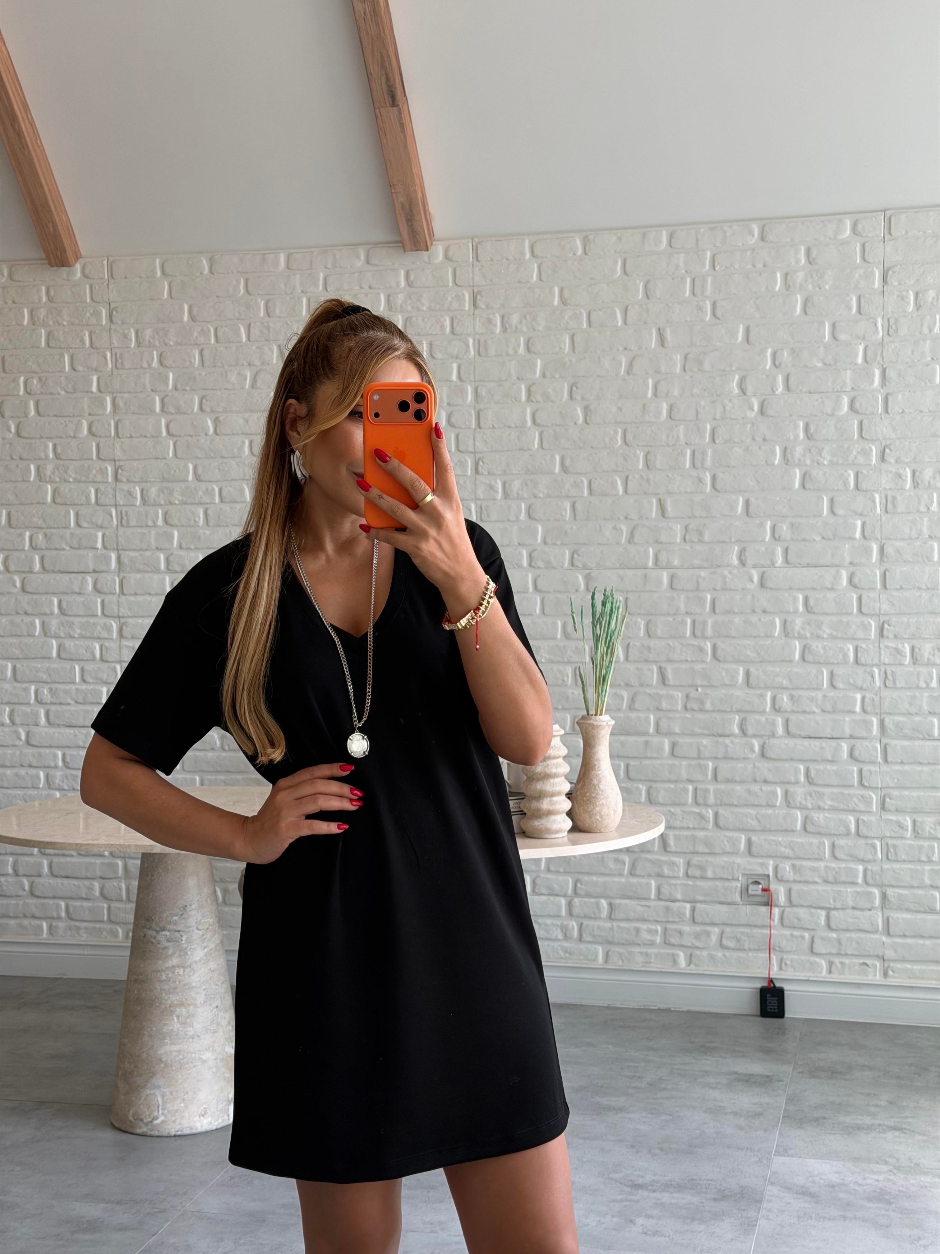 Siyah V Yaka Basic Elbise 