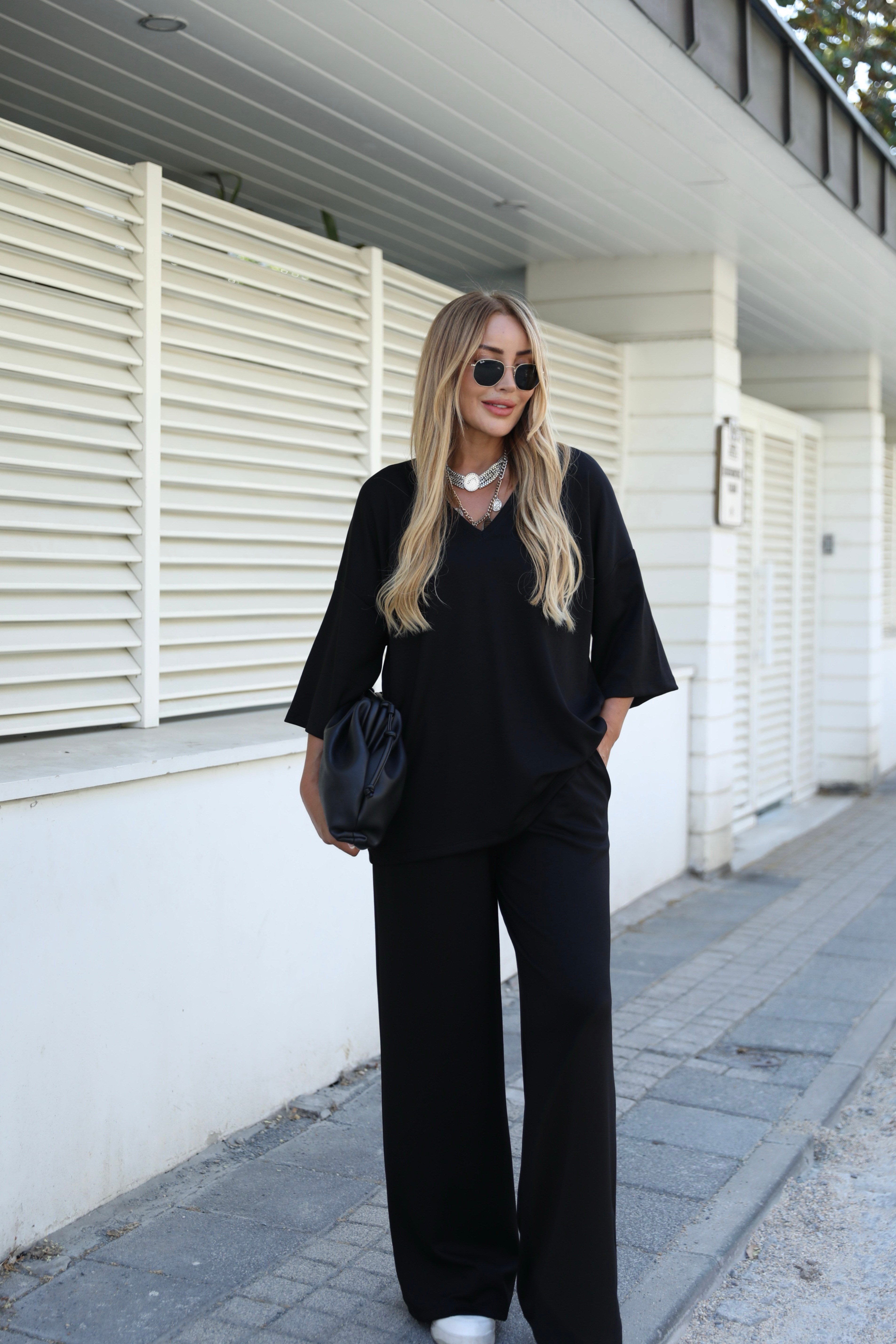 Siyah V Yaka Oversize Takım 