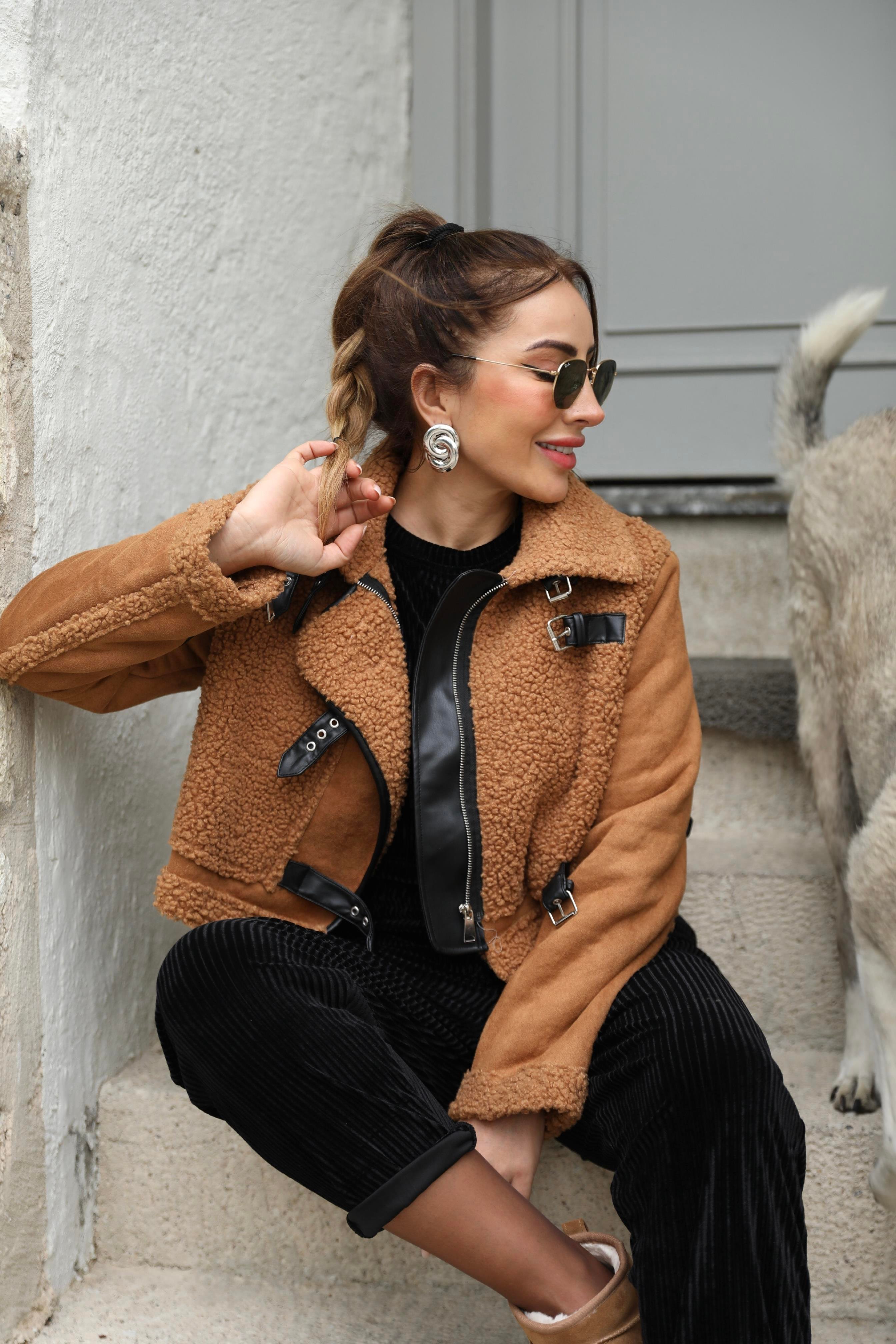 Taba Peluş Detaylı Mont
