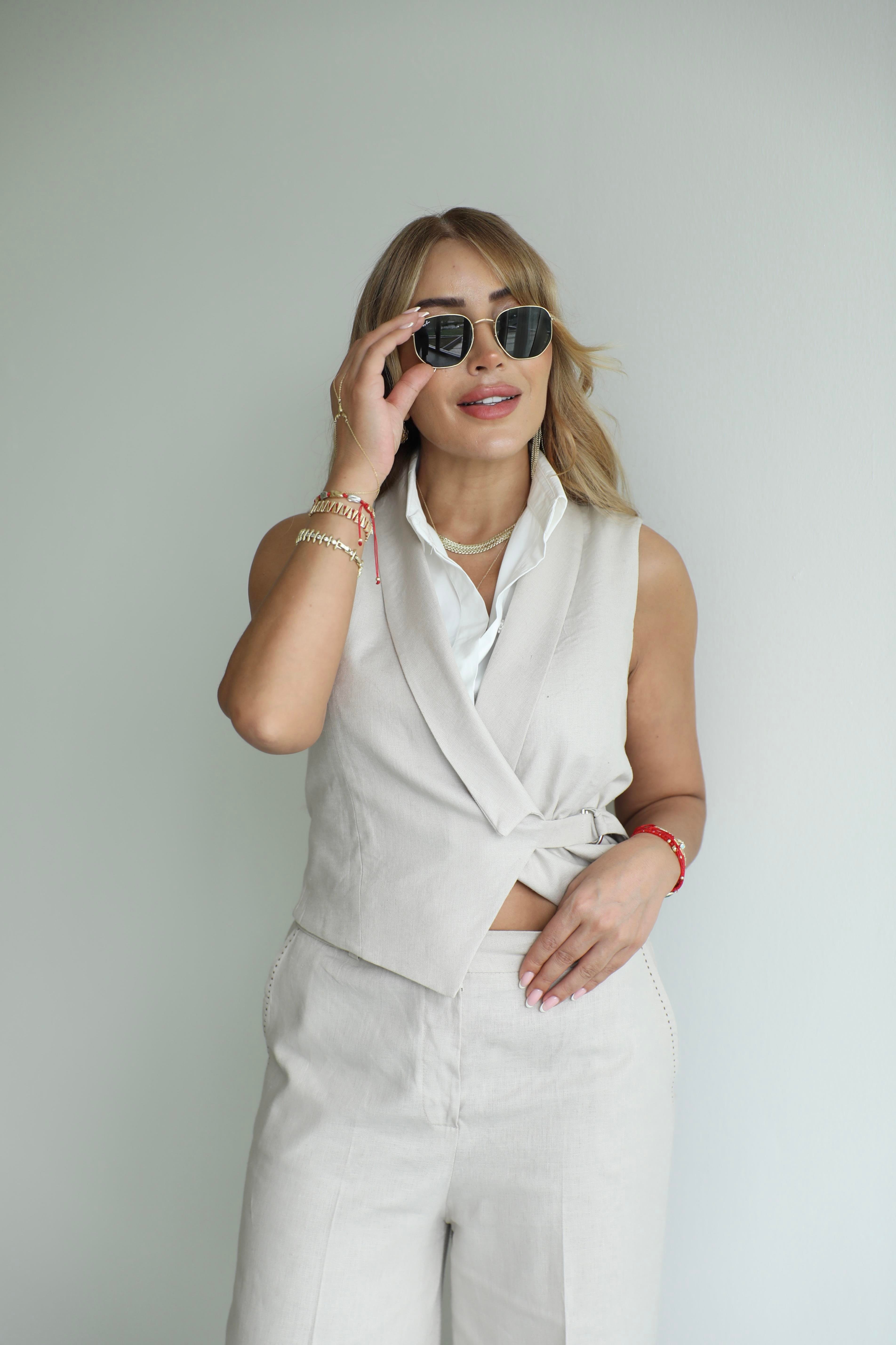 Taş Poplin Detaylı Yelek Pantolon Takım