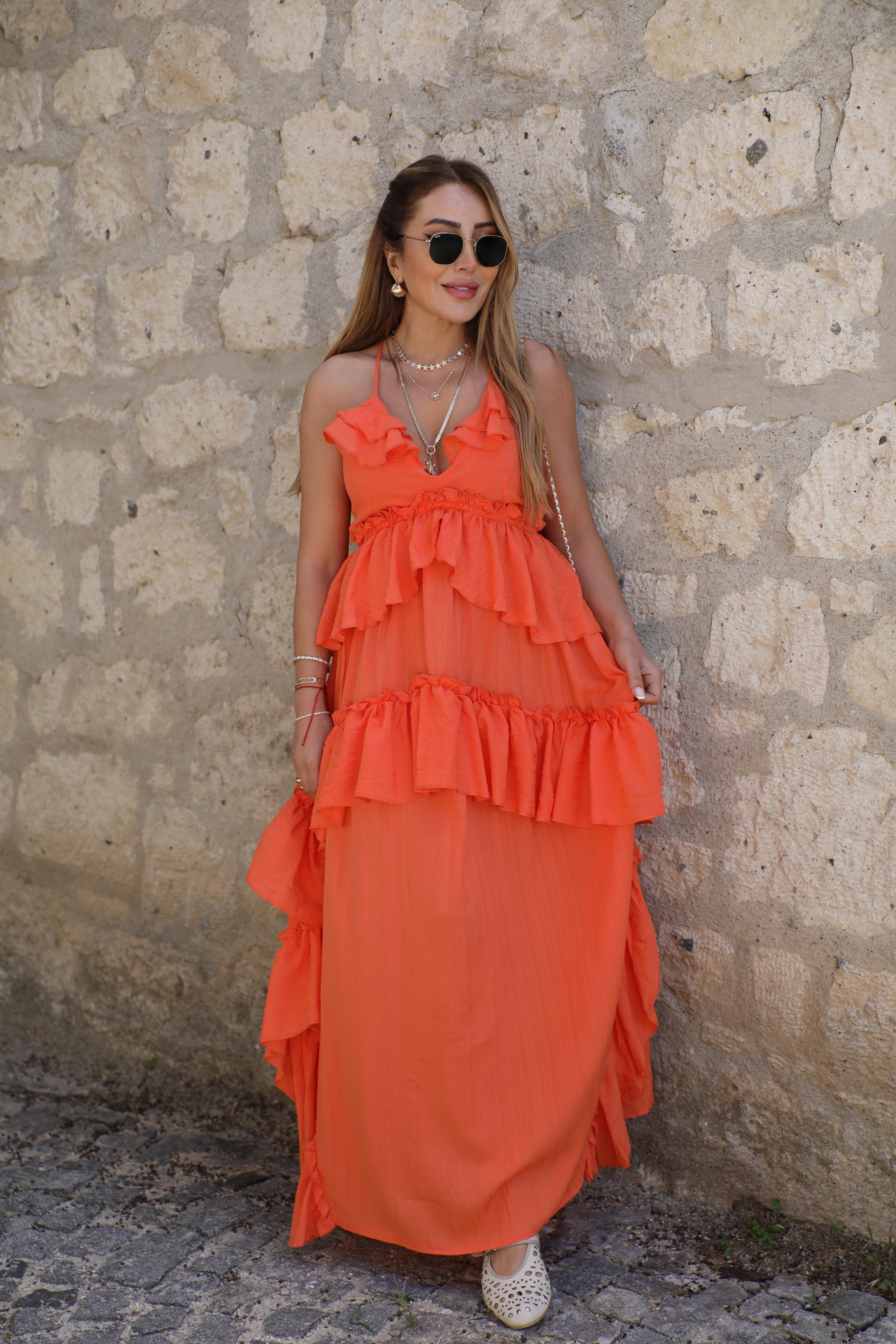 Turuncu Volanlı Dekolteli Elbise