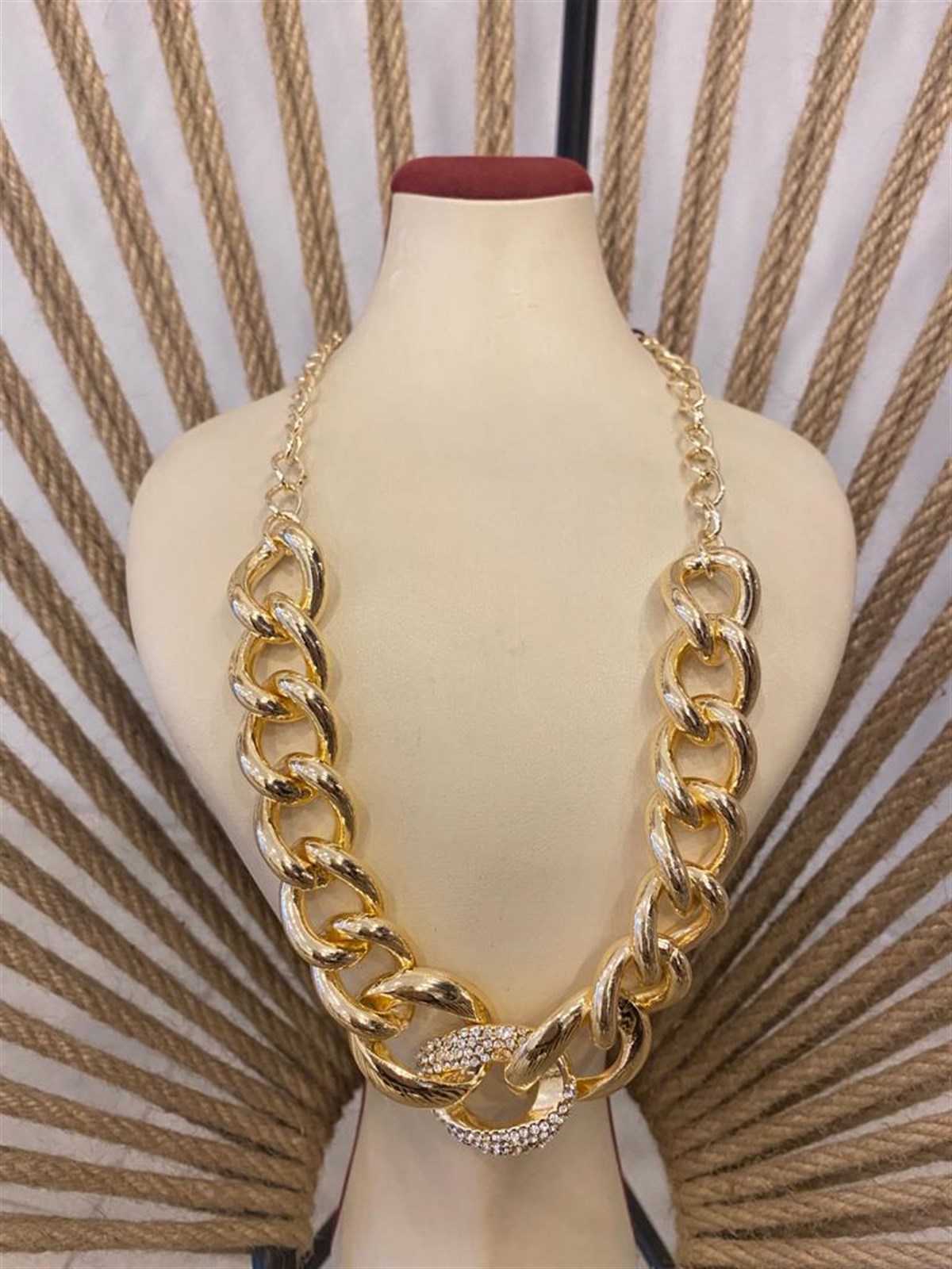 Zincir Taşlı Kolye