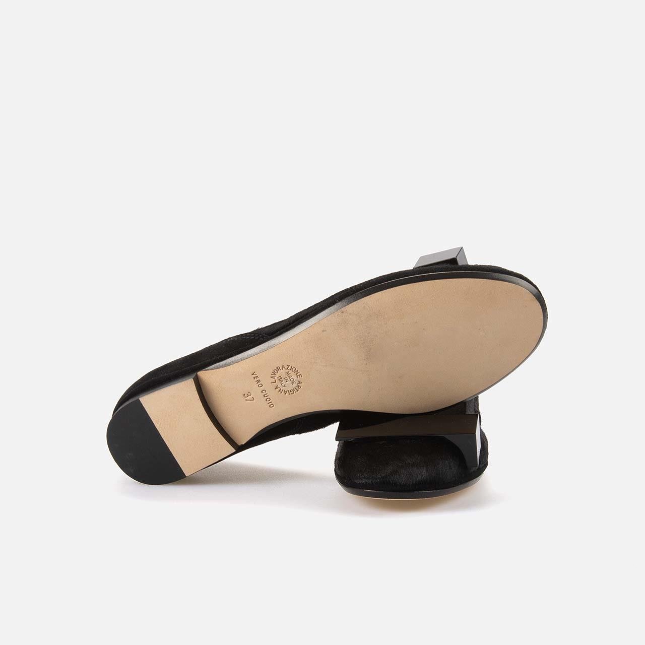 BabetAntonio BarbatoAntonio Barbato  Tokalı Kadın Babet AB4650-11