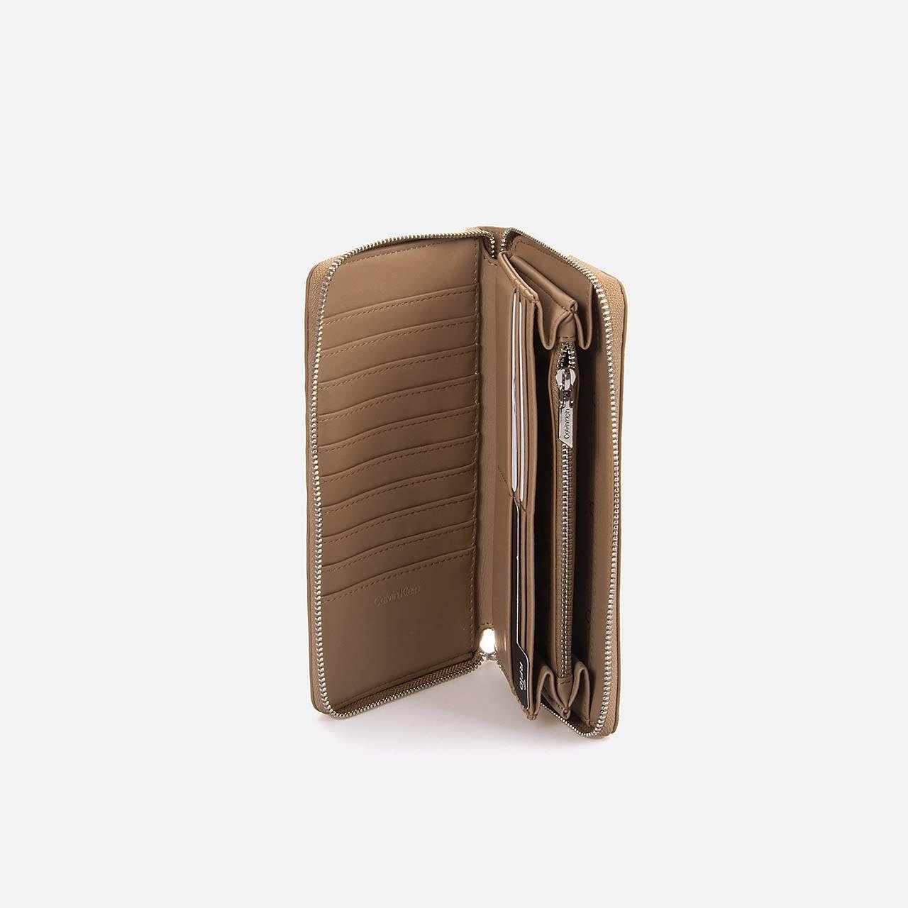 CüzdanCalvin KleinCalvin Klein   Kadın Cüzdan K60K613072