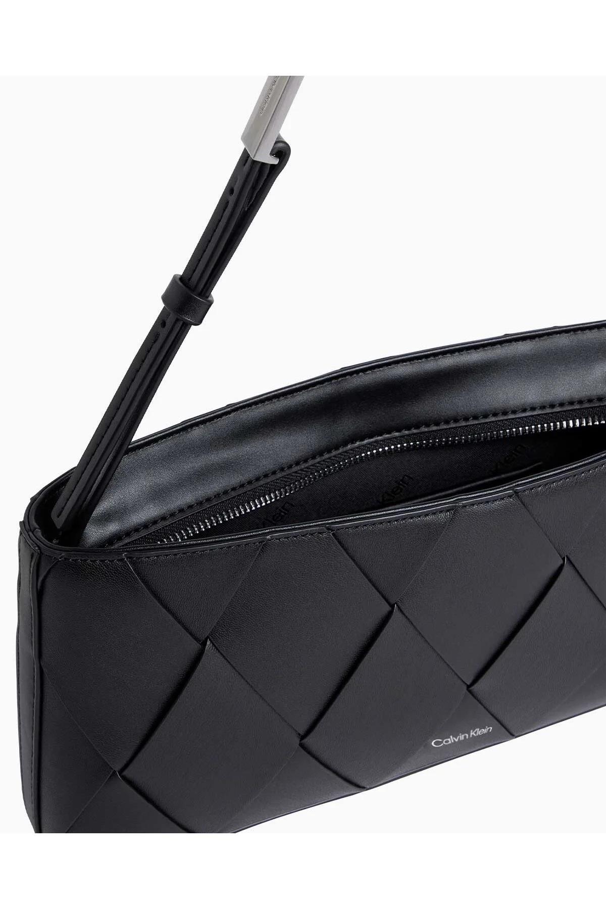 Omuz ÇantasıCalvin KleinCalvin Klein Kadın Omuz Çantası K60K612992
