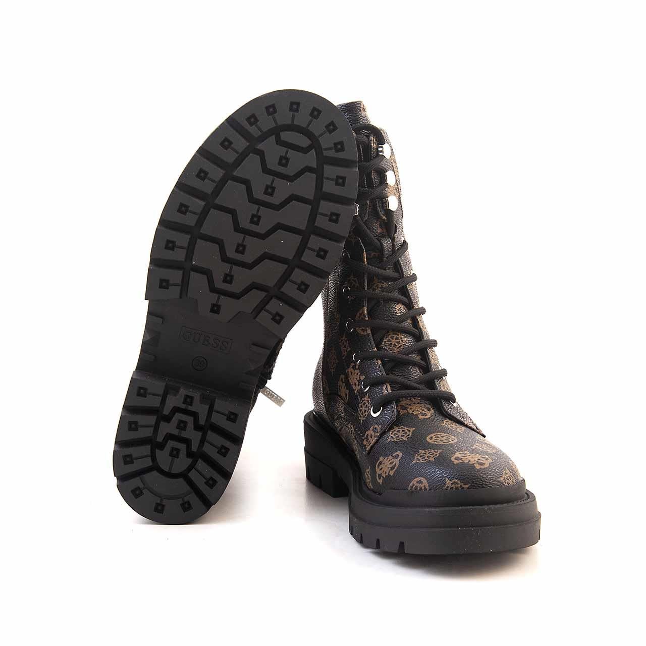 GuessGuess   Kadın Günlük Bot FL7B2TFAL10