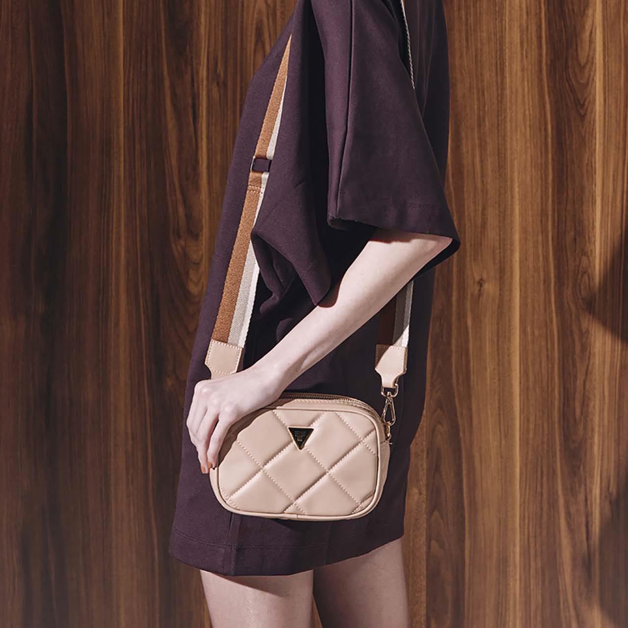 Omuz ÇantasıKemal TancaKemal Tanca Hakiki Deri Kadın Omuz Çantası 2755