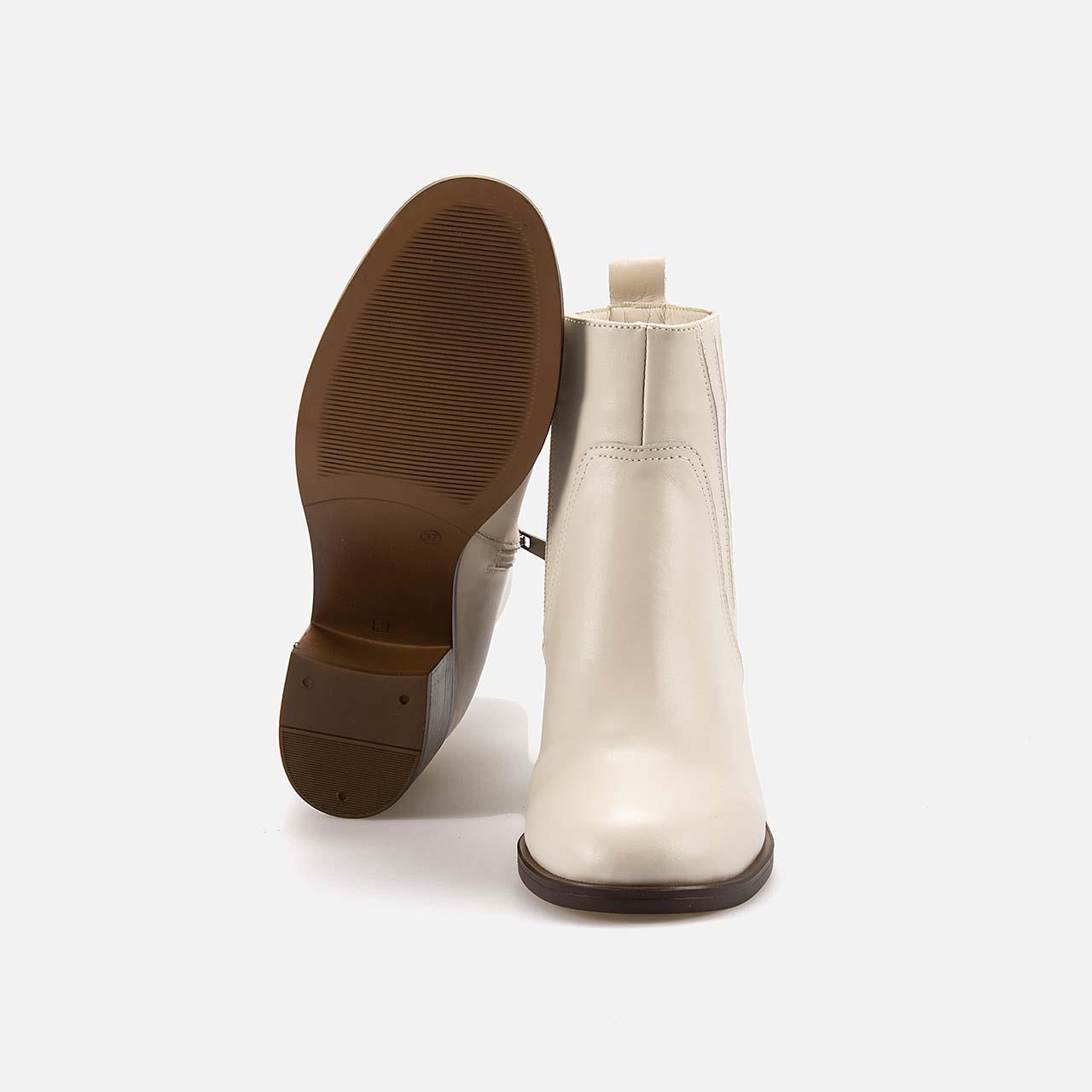 Günlük BotKemal TancaKemal Tanca   Kadın Bot 21005