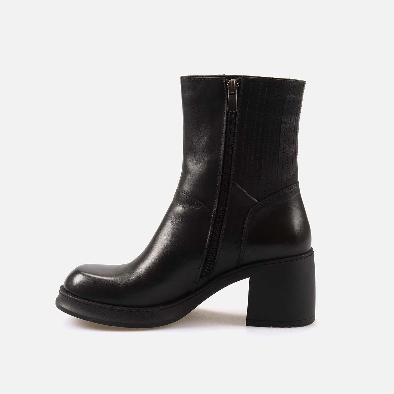 Günlük BotKemal TancaKemal Tanca   Kadın Bot 21407