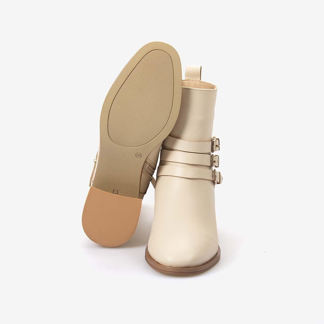 Günlük BotKemal TancaKemal Tanca   Kadın Bot 26-103558K