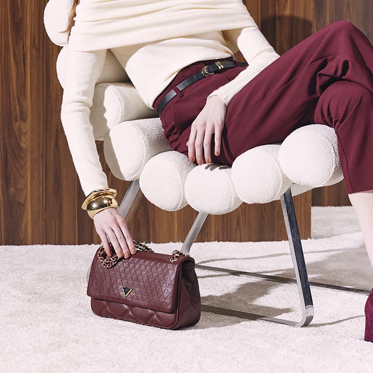 Omuz ÇantasıKemal TancaKemal Tanca Kadın Omuz Çantası 2933