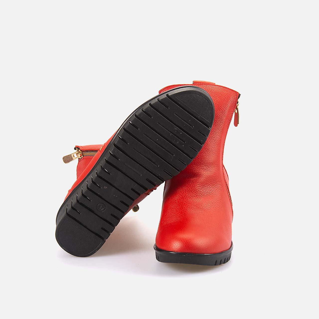 Günlük BotRougeRouge   Kadın Bot 1968