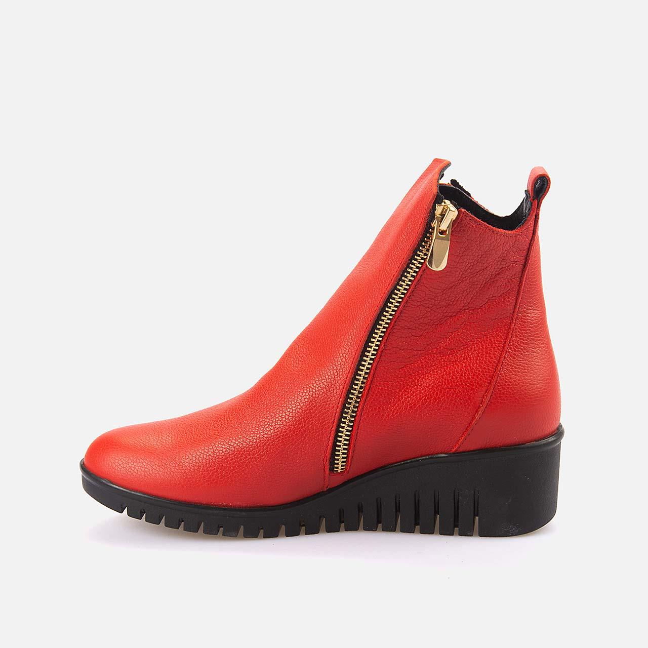 Günlük BotRougeRouge   Kadın Bot 1968